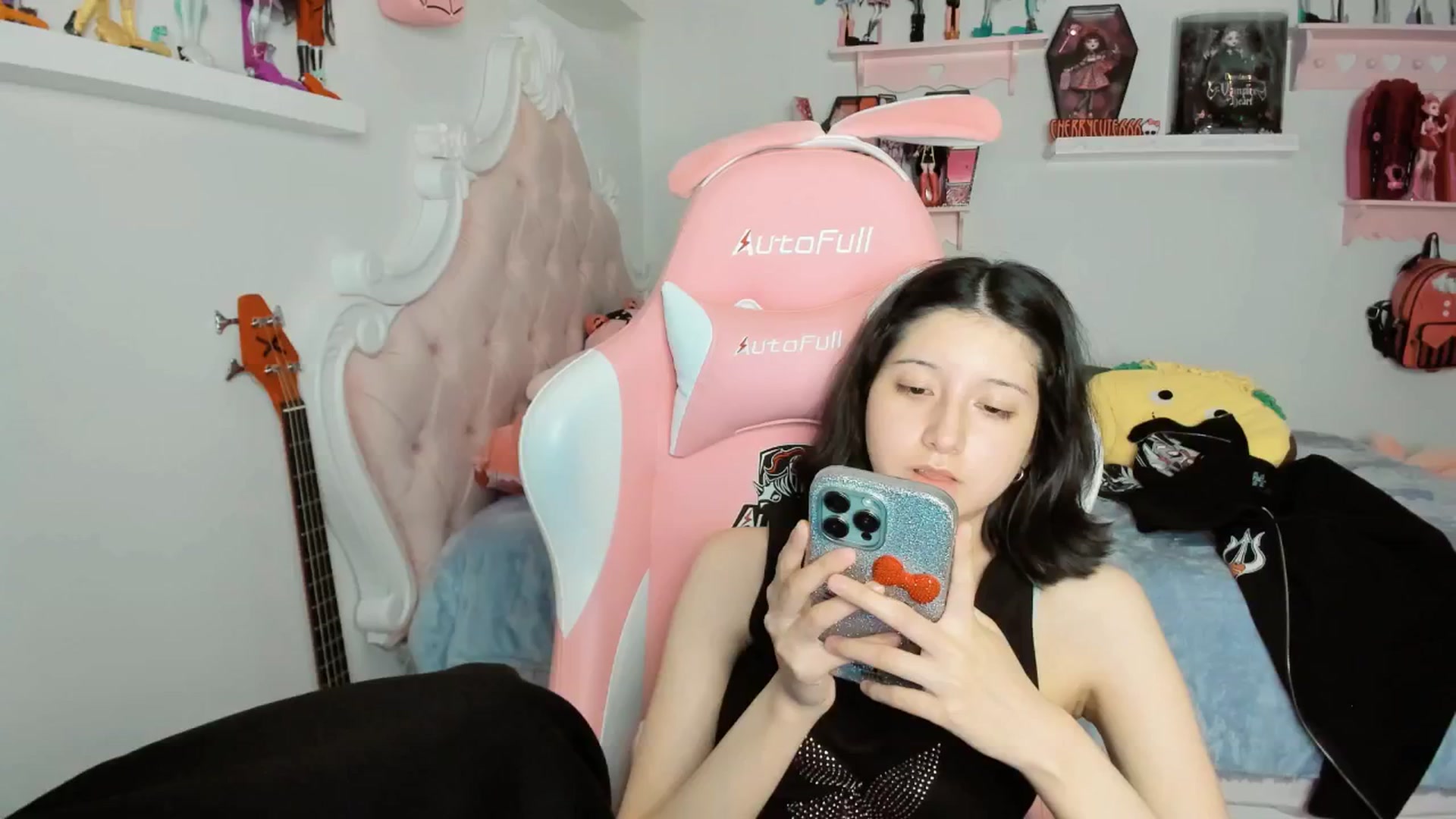 Gallery image thumbnail from Cherrycute666's myfreecams stream on, 01/24/2026, 07:11 image 8 of 20