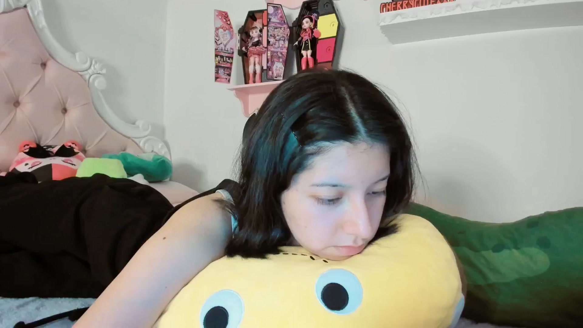 Gallery image thumbnail from Cherrycute666's myfreecams stream on, 01/24/2026, 08:01 image 20 of 20