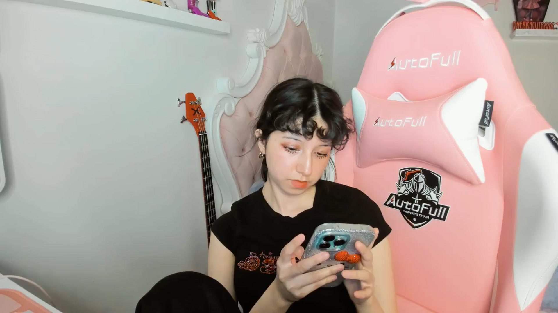 Gallery image thumbnail from Cherrycute666's myfreecams stream on, 01/25/2026, 04:07 image 10 of 20