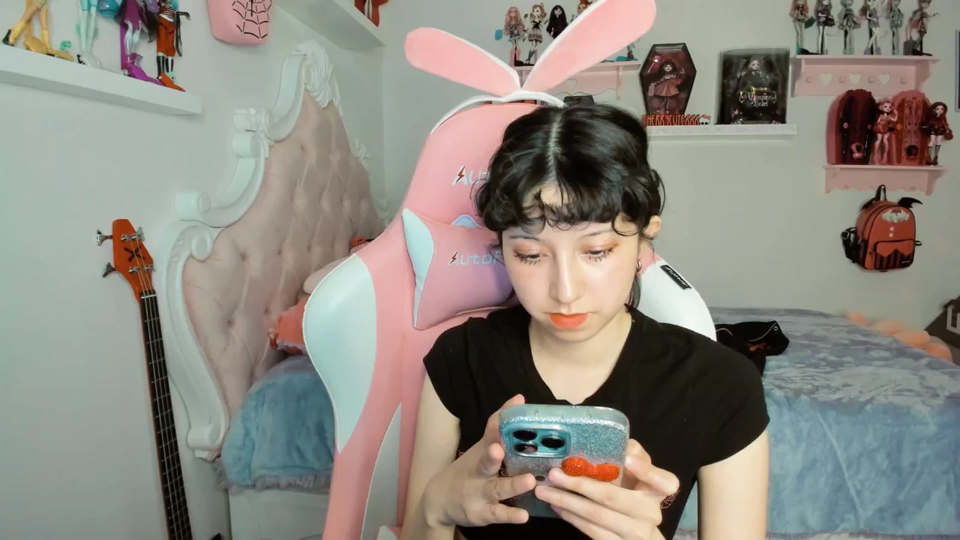 Gallery image thumbnail from Cherrycute666's myfreecams stream on, 01/25/2026, 04:07 image 20 of 20