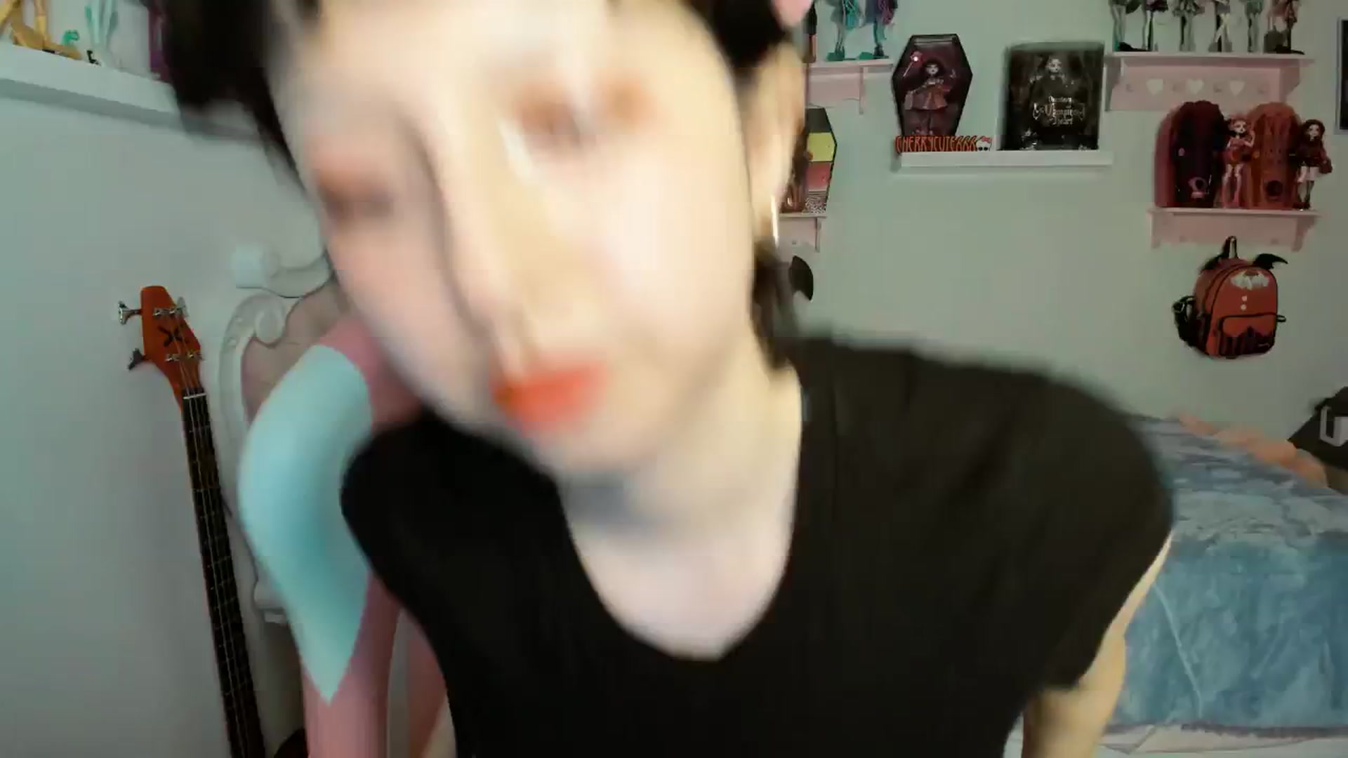 Gallery image thumbnail from Cherrycute666's myfreecams stream on, 01/25/2026, 04:07 image 18 of 20