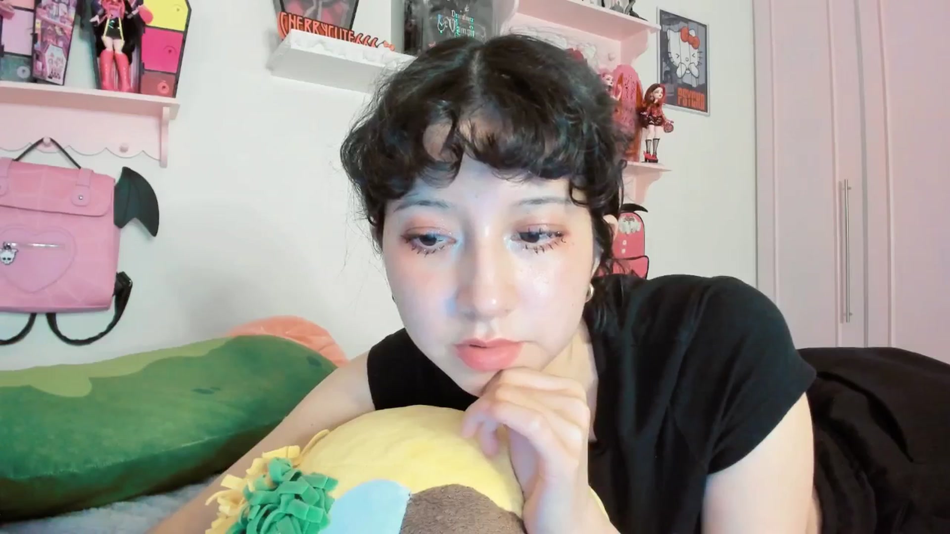 Gallery image thumbnail from Cherrycute666's myfreecams stream on, 01/25/2026, 09:07 image 17 of 20