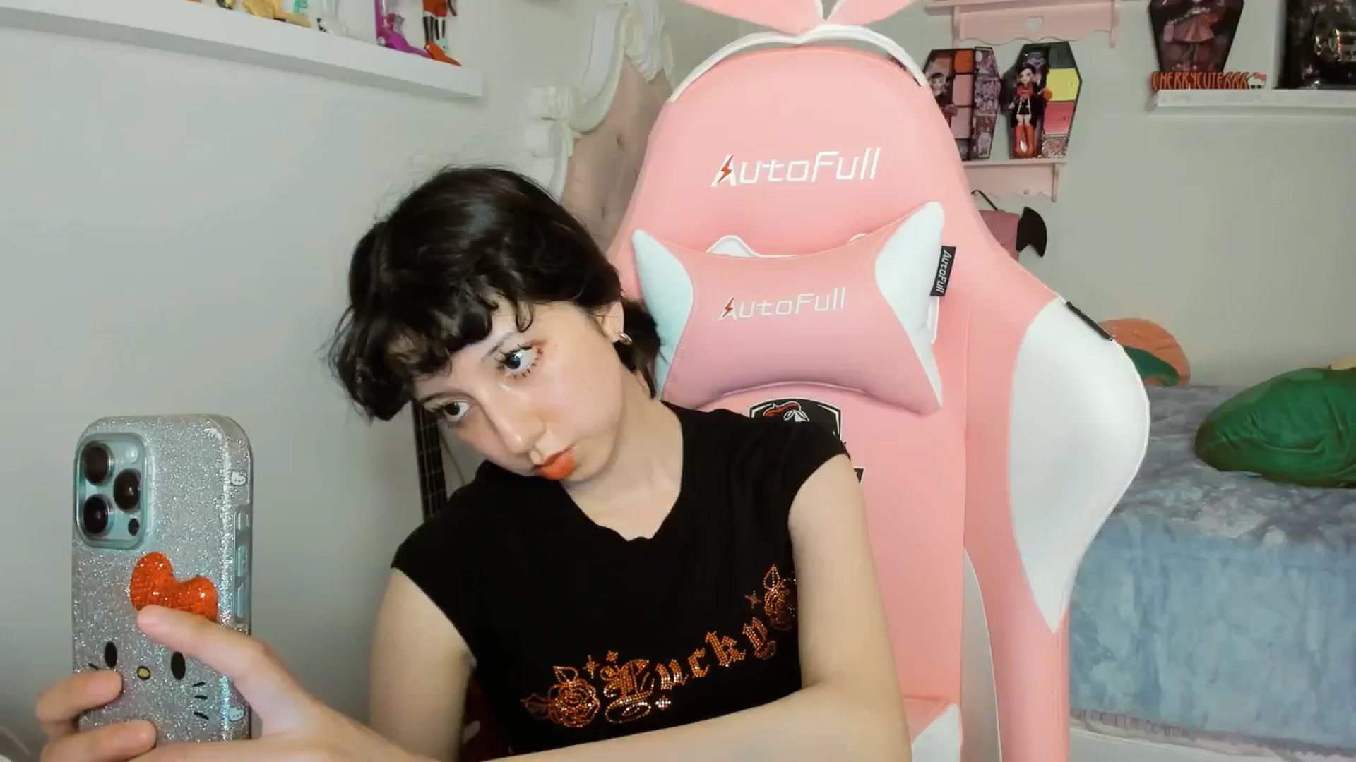 Gallery image thumbnail from Cherrycute666's myfreecams stream on, 01/25/2026, 09:07 image 4 of 20