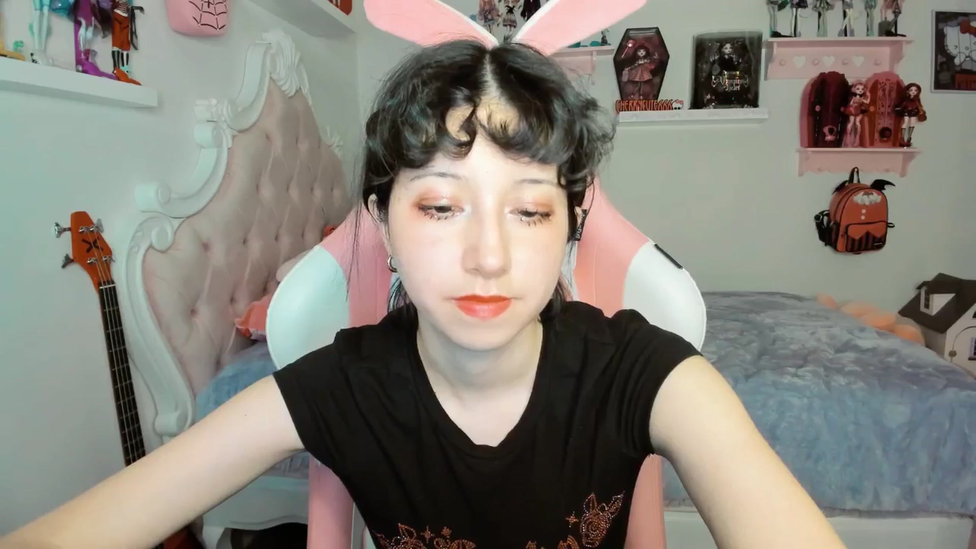 Gallery image thumbnail from Cherrycute666's myfreecams stream on, 01/25/2026, 09:07 image 19 of 20
