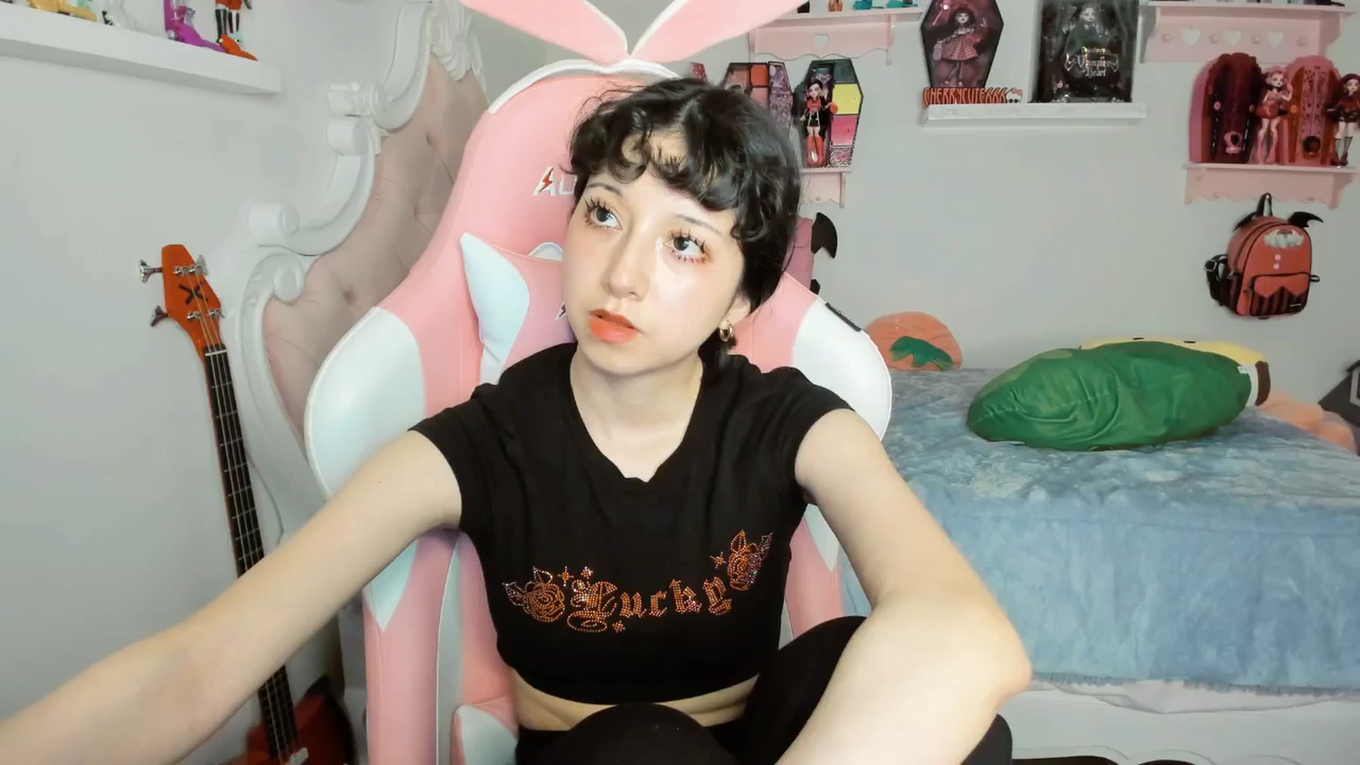 Gallery image thumbnail from Cherrycute666's myfreecams stream on, 01/25/2026, 09:07 image 3 of 20