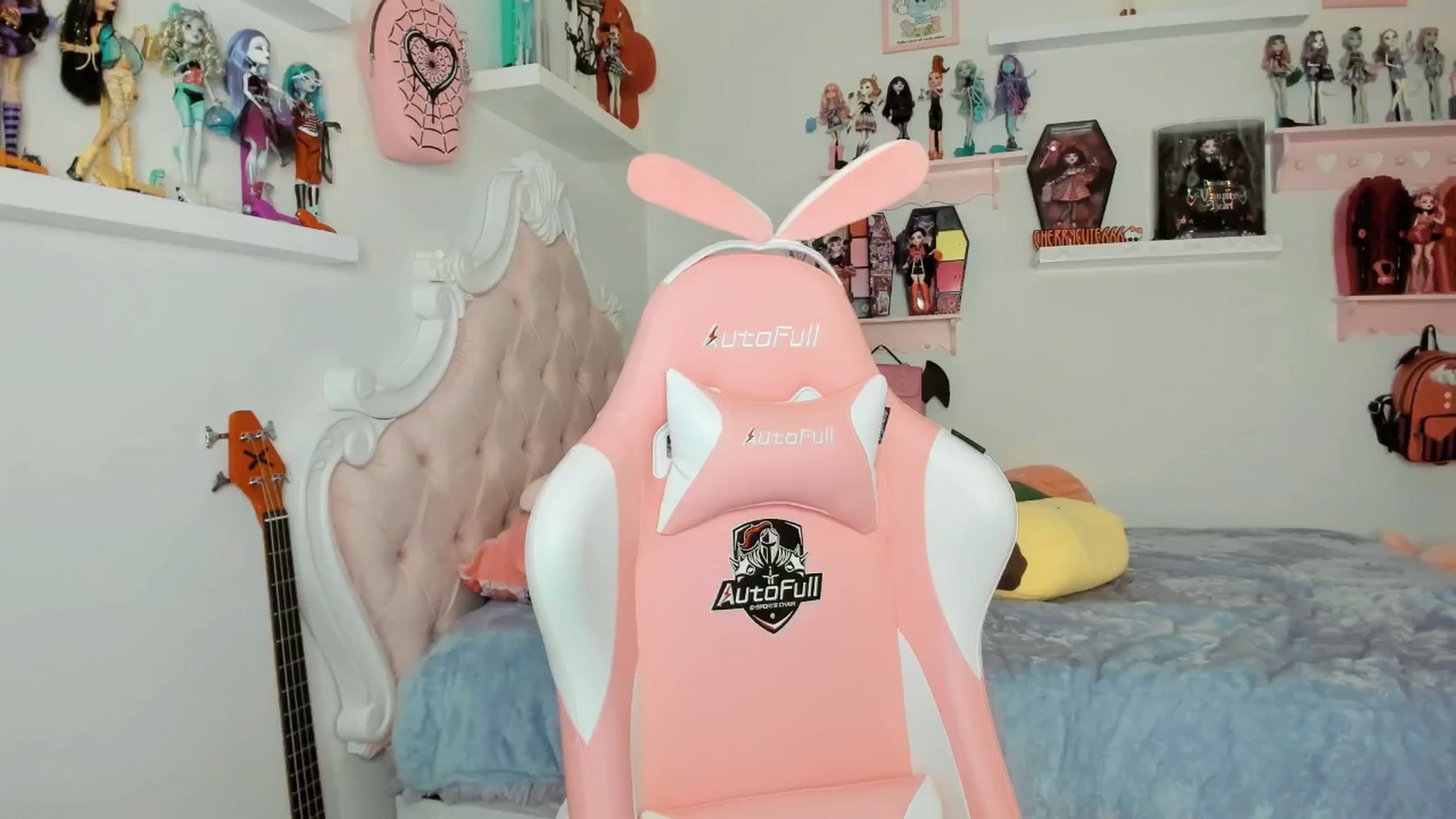 Gallery image thumbnail from Cherrycute666's myfreecams stream on, 01/25/2026, 09:40 image 2 of 20