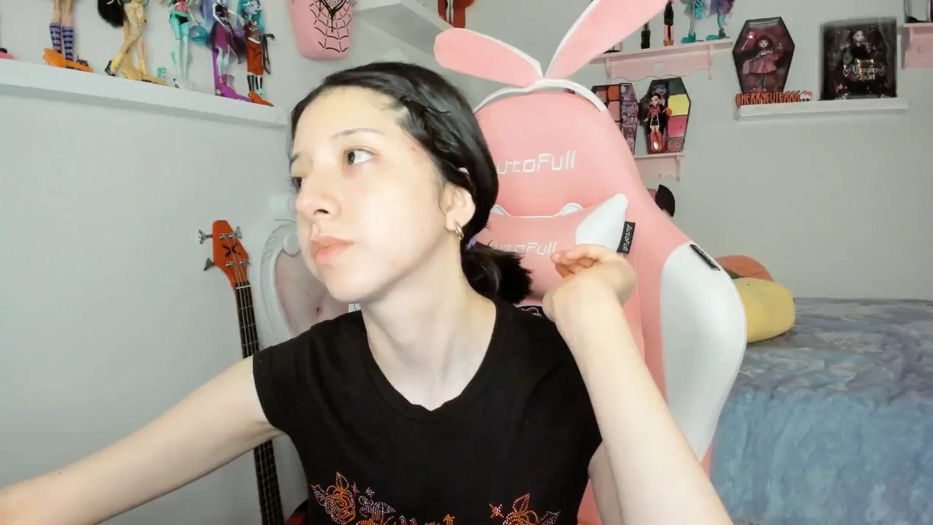 Gallery image thumbnail from Cherrycute666's myfreecams stream on, 01/25/2026, 09:40 image 15 of 20