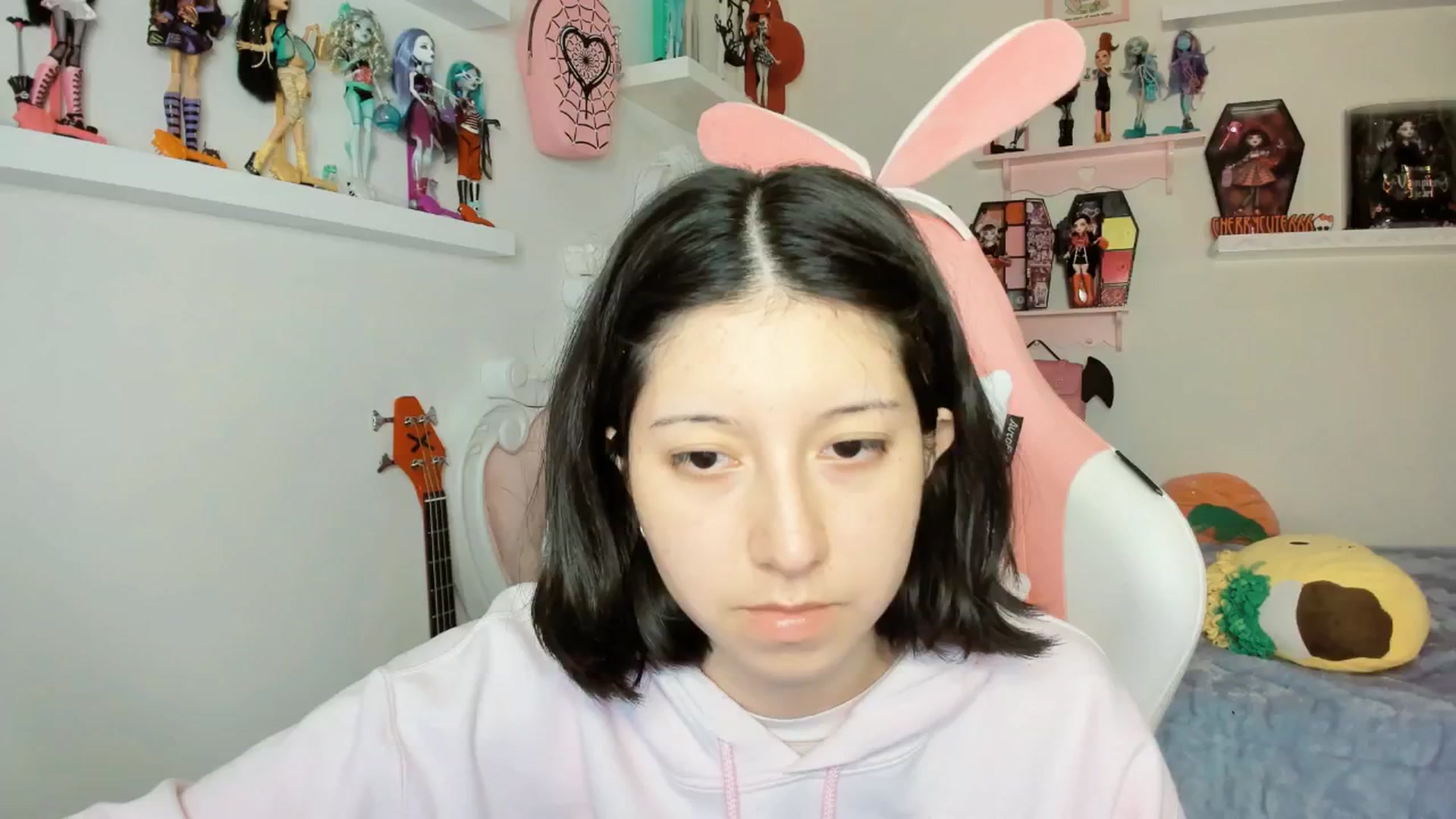 Gallery image thumbnail from Cherrycute666's myfreecams stream on, 01/26/2026, 04:18 image 7 of 20
