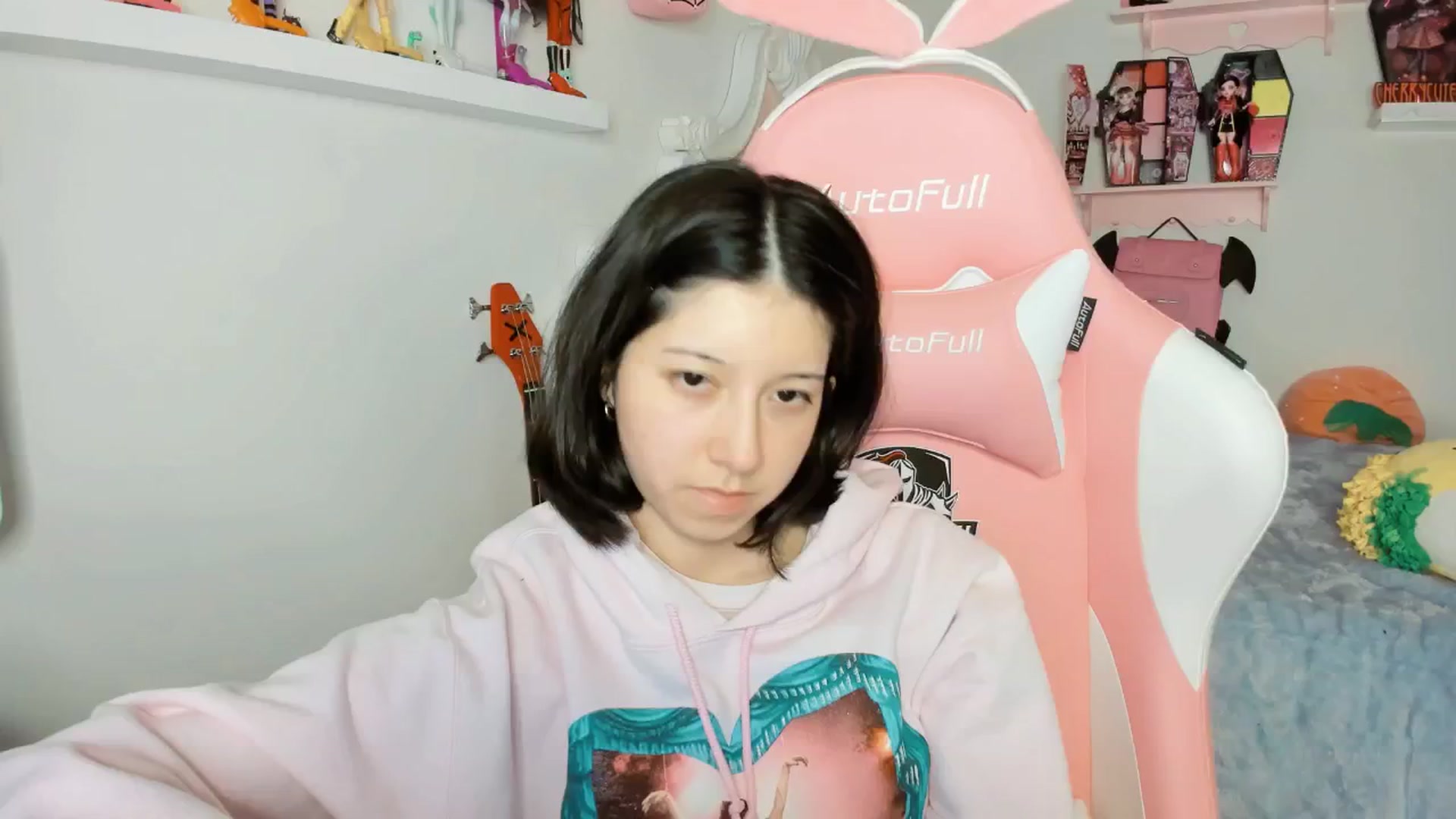 Gallery image thumbnail from Cherrycute666's myfreecams stream on, 01/26/2026, 04:18 image 19 of 20
