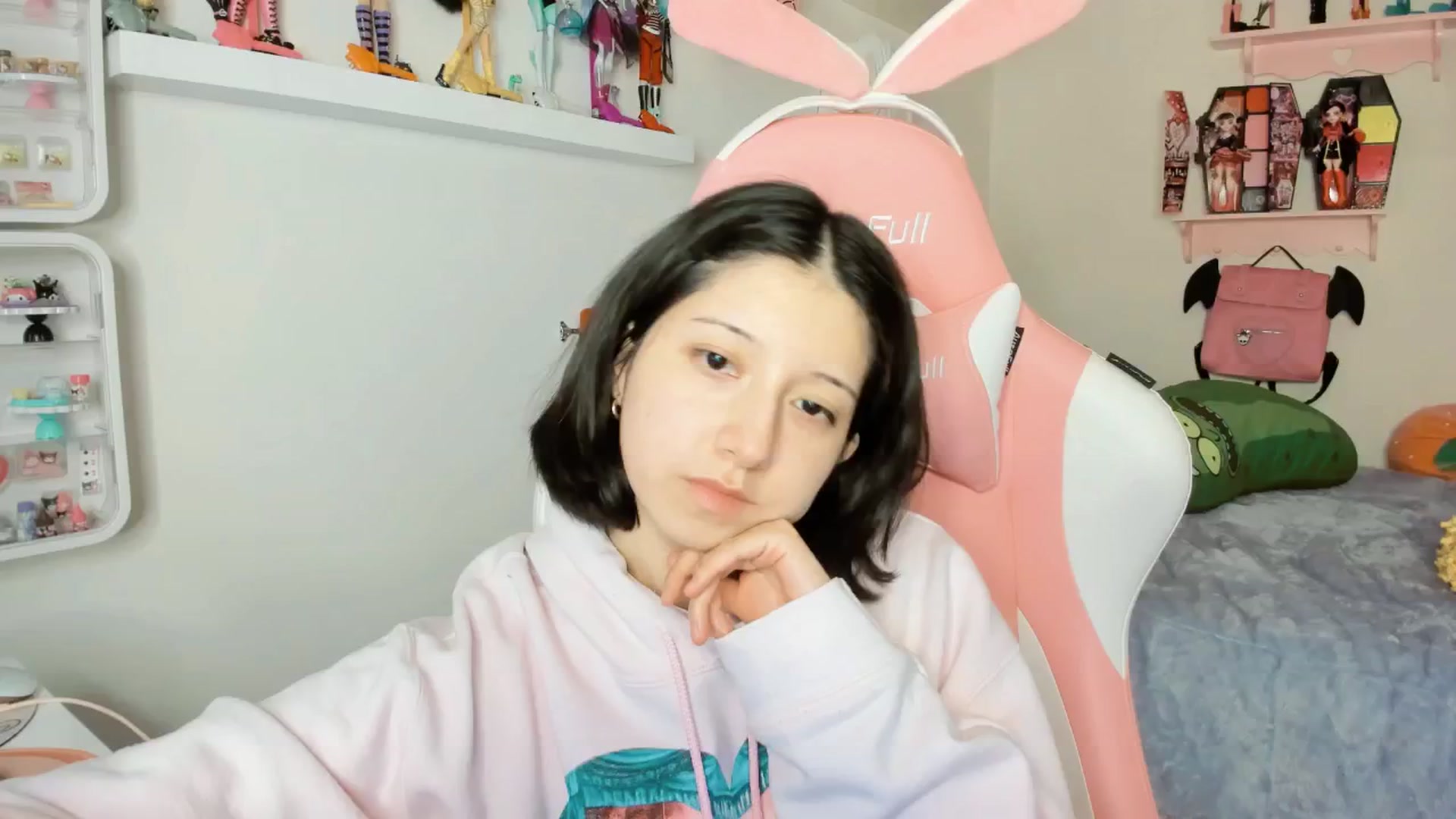 Gallery image thumbnail from Cherrycute666's myfreecams stream on, 01/26/2026, 04:18 image 9 of 20