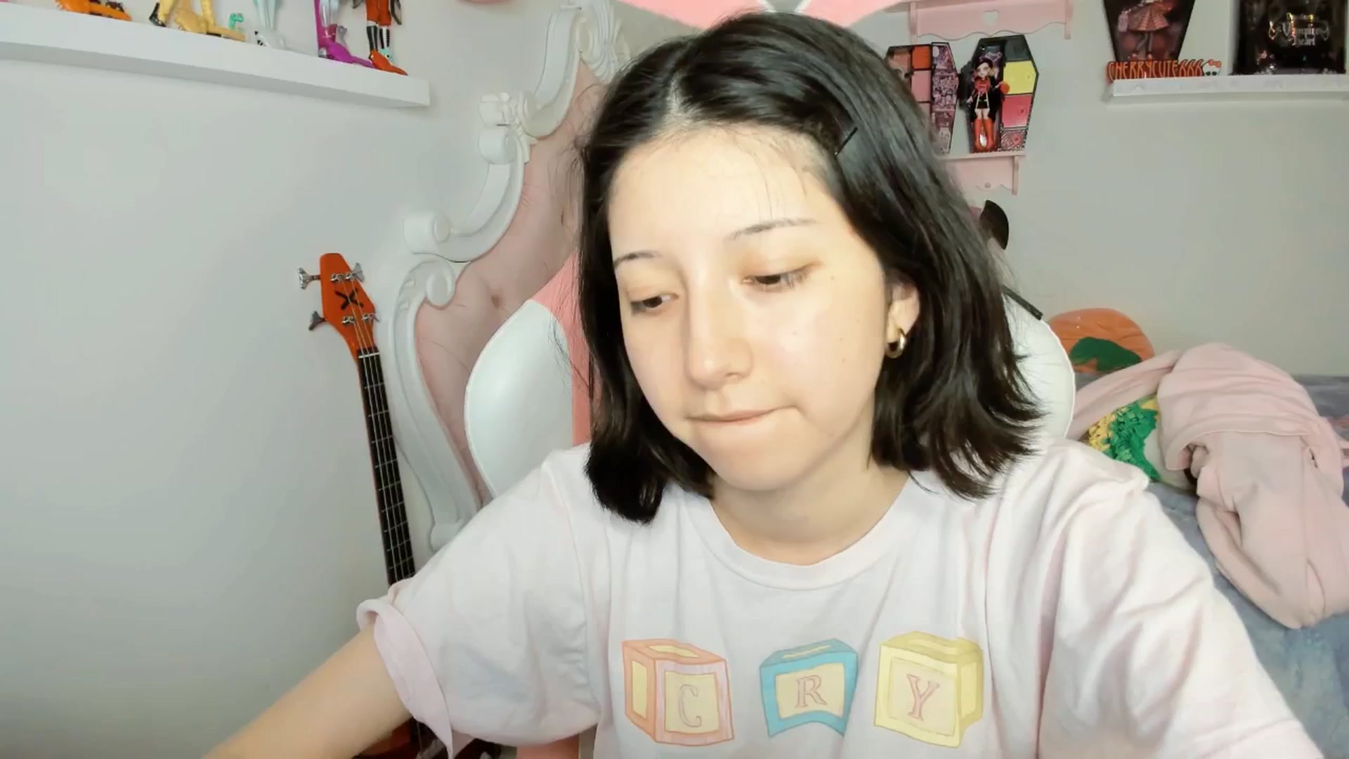 Gallery image thumbnail from Cherrycute666's myfreecams stream on, 01/26/2026, 04:18 image 20 of 20