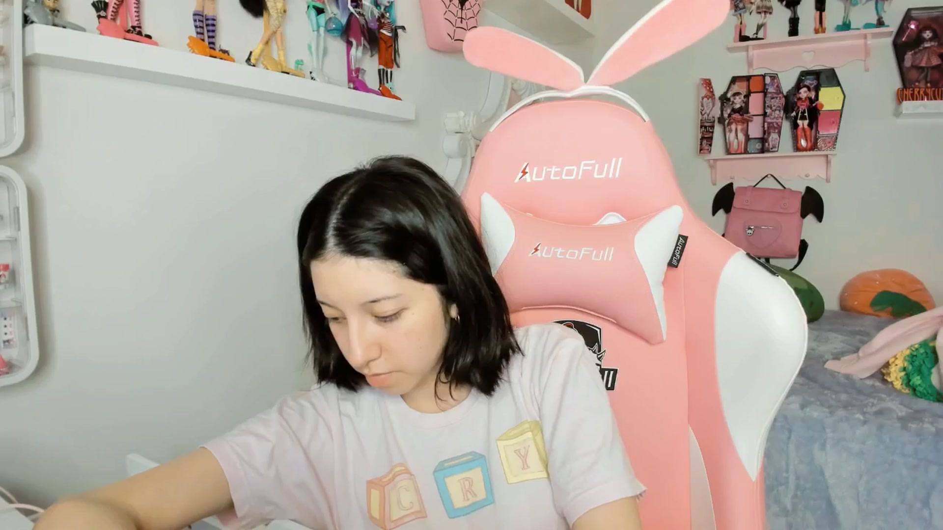 Gallery image thumbnail from Cherrycute666's myfreecams stream on, 01/26/2026, 06:21 image 8 of 20