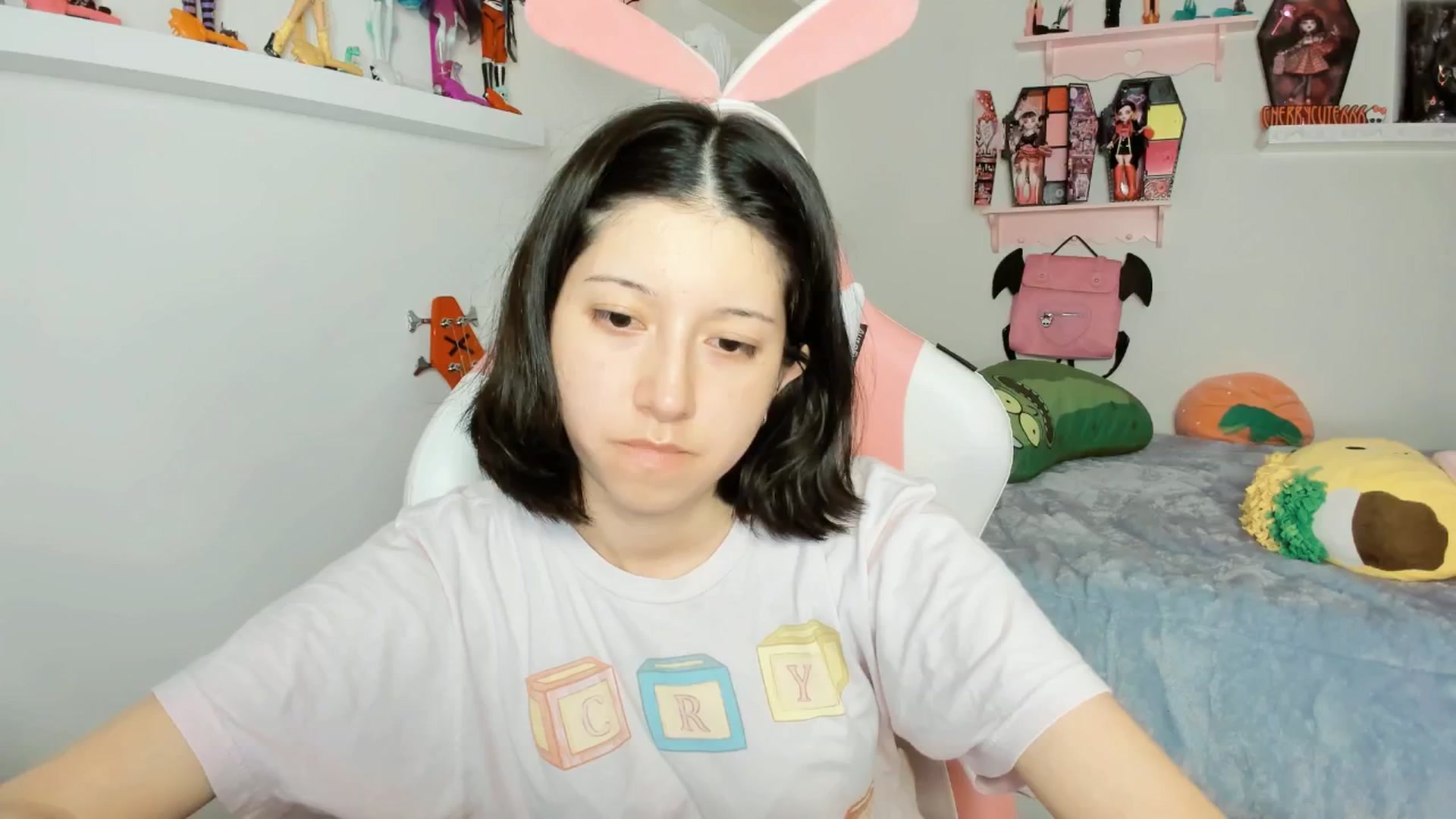 Gallery image thumbnail from Cherrycute666's myfreecams stream on, 01/26/2026, 06:21 image 17 of 20