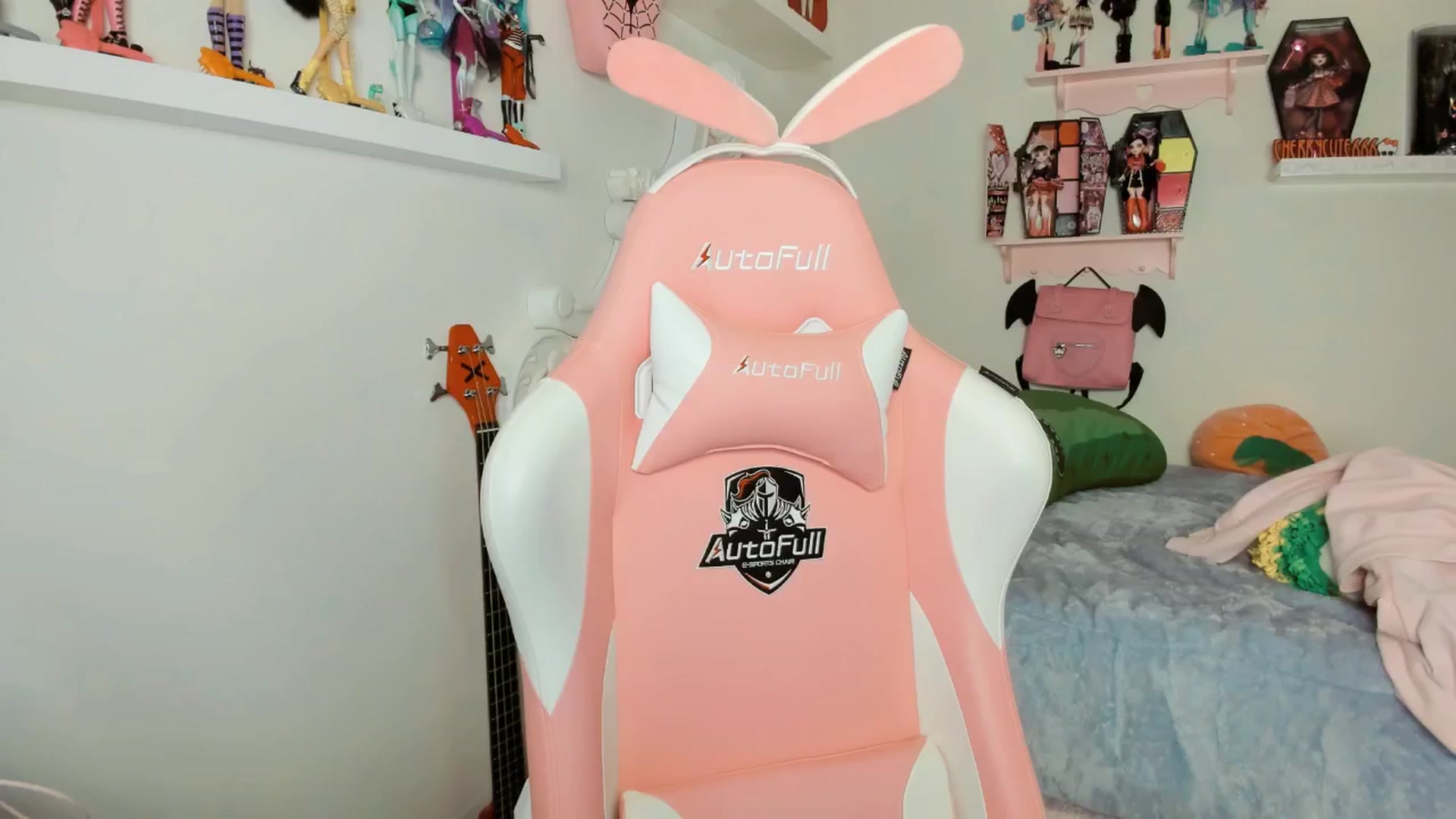 Gallery image thumbnail from Cherrycute666's myfreecams stream on, 01/26/2026, 06:21 image 5 of 20