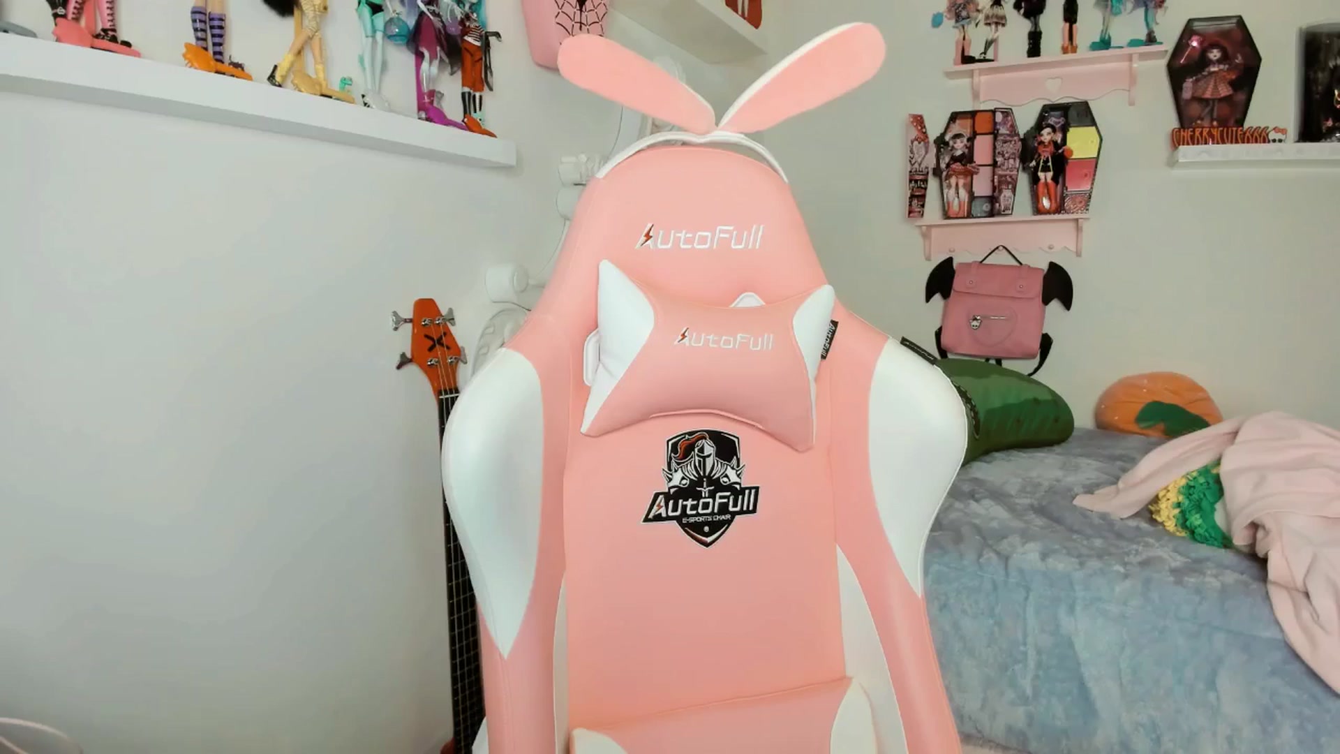 Gallery image thumbnail from Cherrycute666's myfreecams stream on, 01/26/2026, 06:21 image 4 of 20