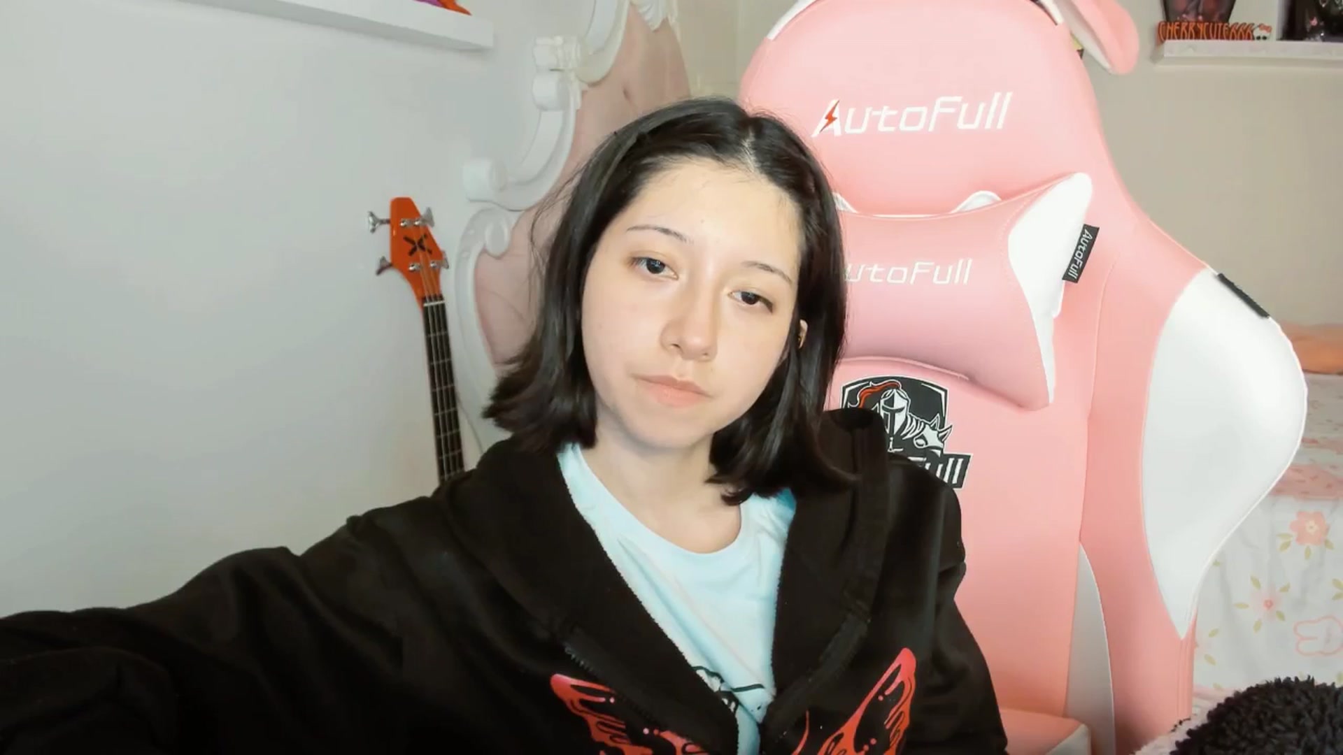 Gallery image thumbnail from Cherrycute666's myfreecams stream on, 01/28/2026, 02:15 image 5 of 20