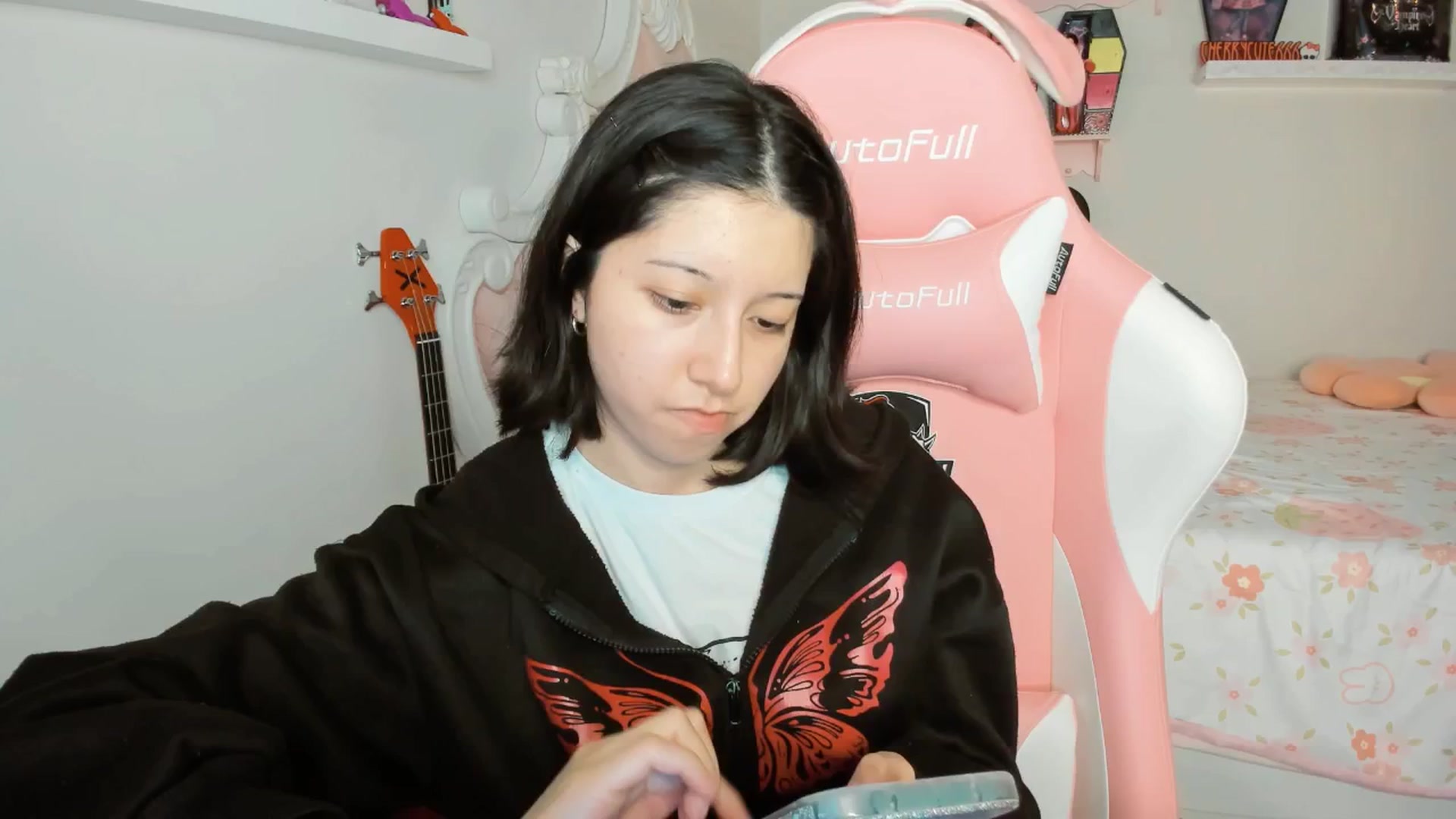 Gallery image thumbnail from Cherrycute666's myfreecams stream on, 01/28/2026, 02:15 image 2 of 20