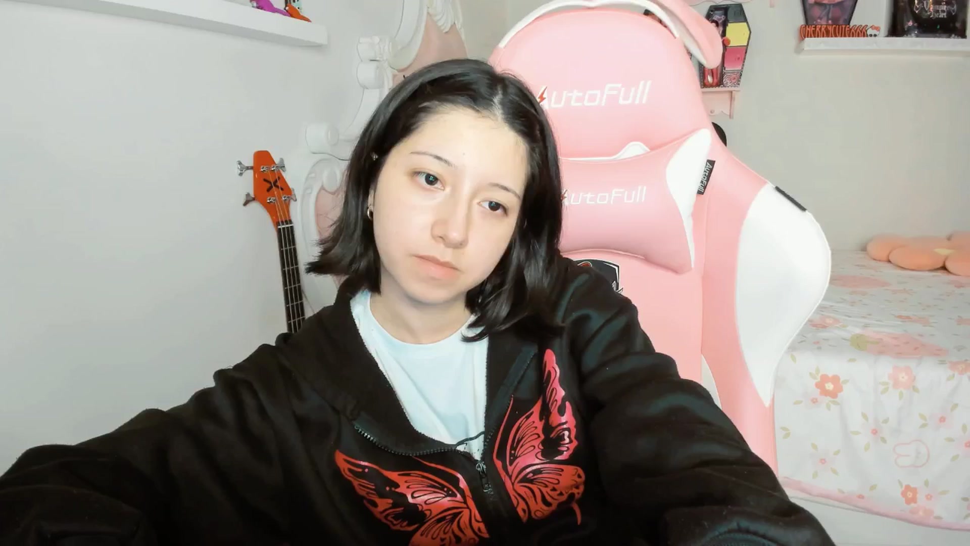 Gallery image thumbnail from Cherrycute666's myfreecams stream on, 01/28/2026, 02:15 image 3 of 20