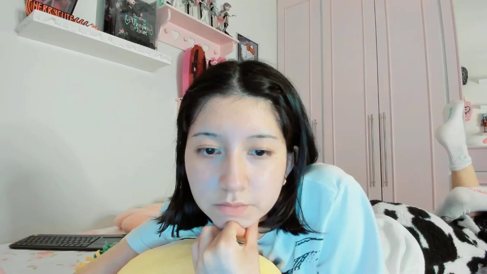 Gallery image thumbnail from Cherrycute666's myfreecams stream on, 01/28/2026, 06:55 image 19 of 20