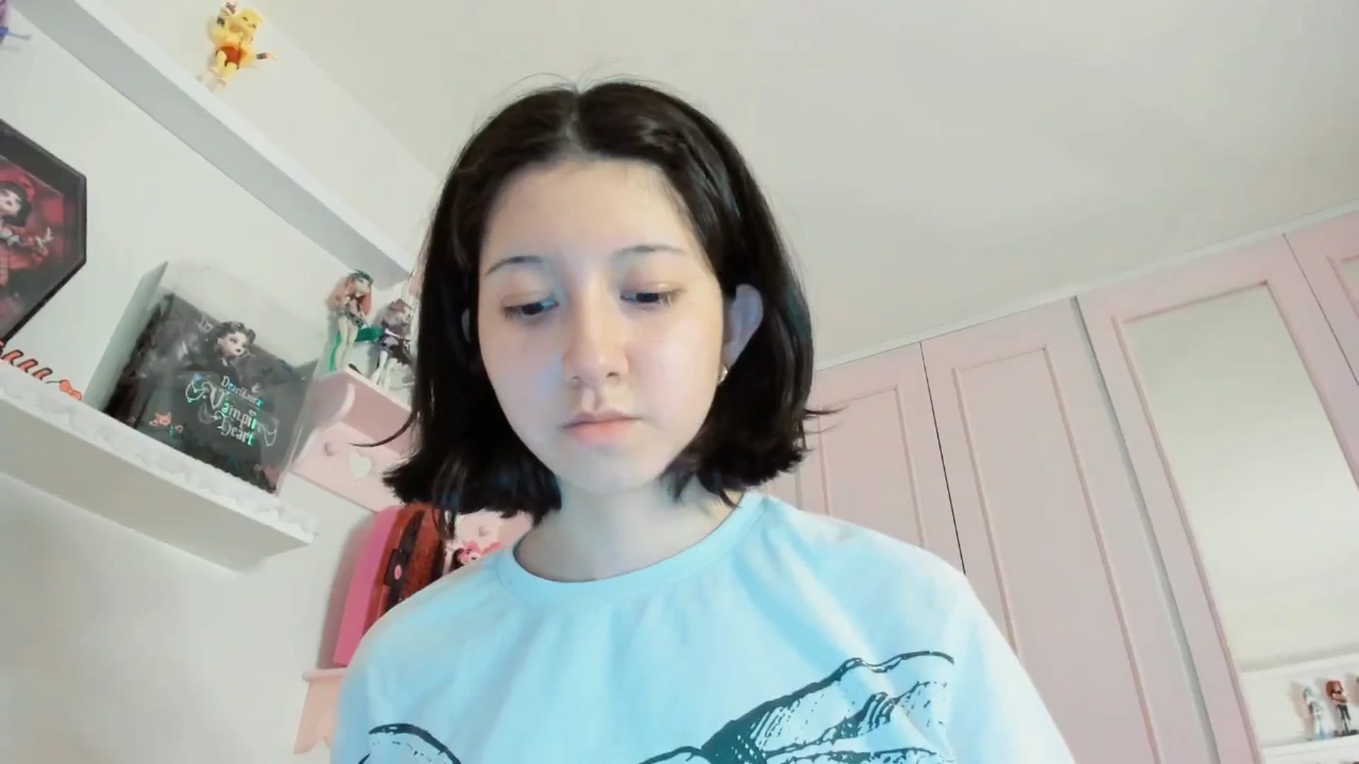 Gallery image thumbnail from Cherrycute666's myfreecams stream on, 01/28/2026, 06:55 image 9 of 20
