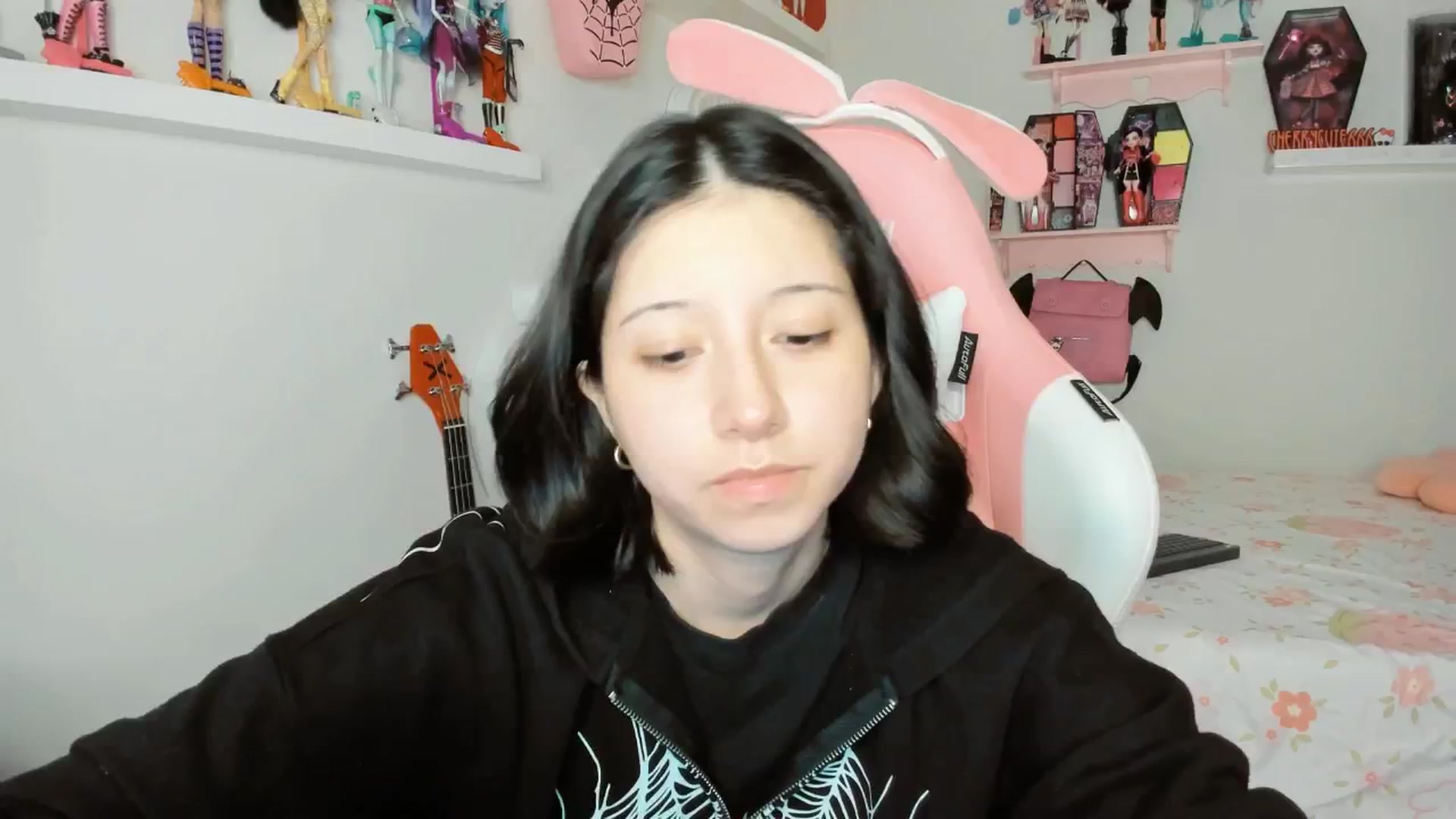 Gallery image thumbnail from Cherrycute666's myfreecams stream on, 01/29/2026, 08:12 image 7 of 20