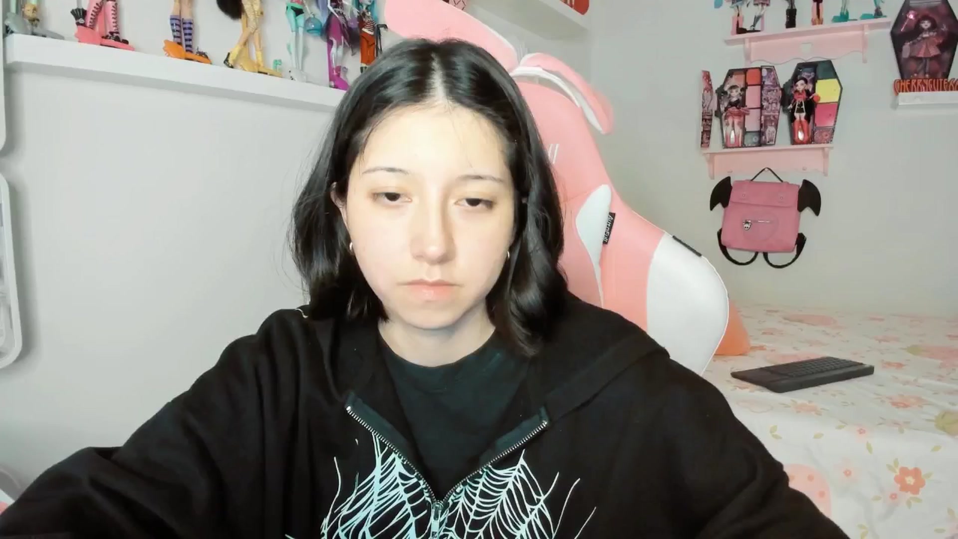 Gallery image thumbnail from Cherrycute666's myfreecams stream on, 01/29/2026, 08:12 image 12 of 20