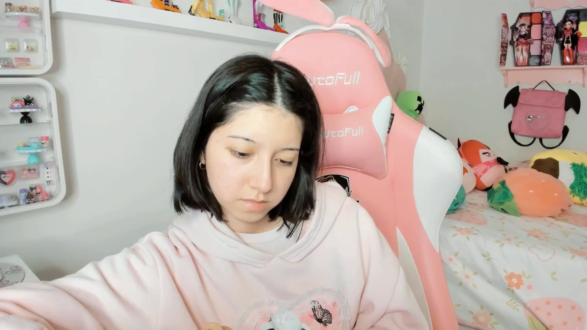 Gallery image thumbnail from Cherrycute666's myfreecams stream on, 01/30/2026, 02:22 image 10 of 20