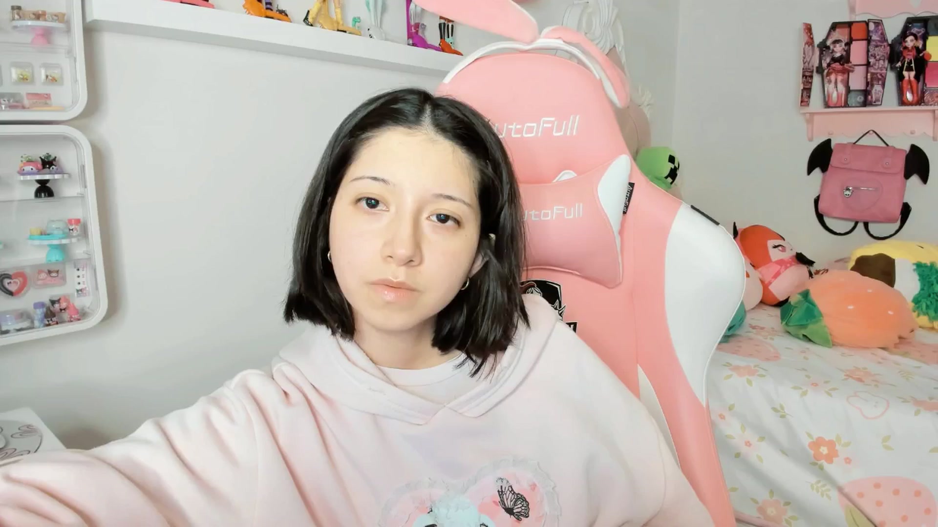 Gallery image thumbnail from Cherrycute666's myfreecams stream on, 01/30/2026, 02:22 image 8 of 20