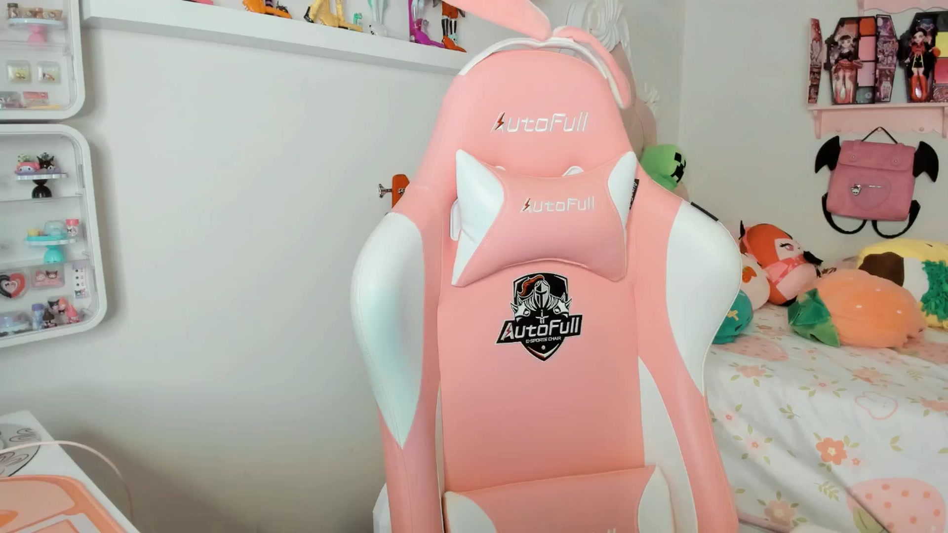 Gallery image thumbnail from Cherrycute666's myfreecams stream on, 01/30/2026, 02:22 image 13 of 20
