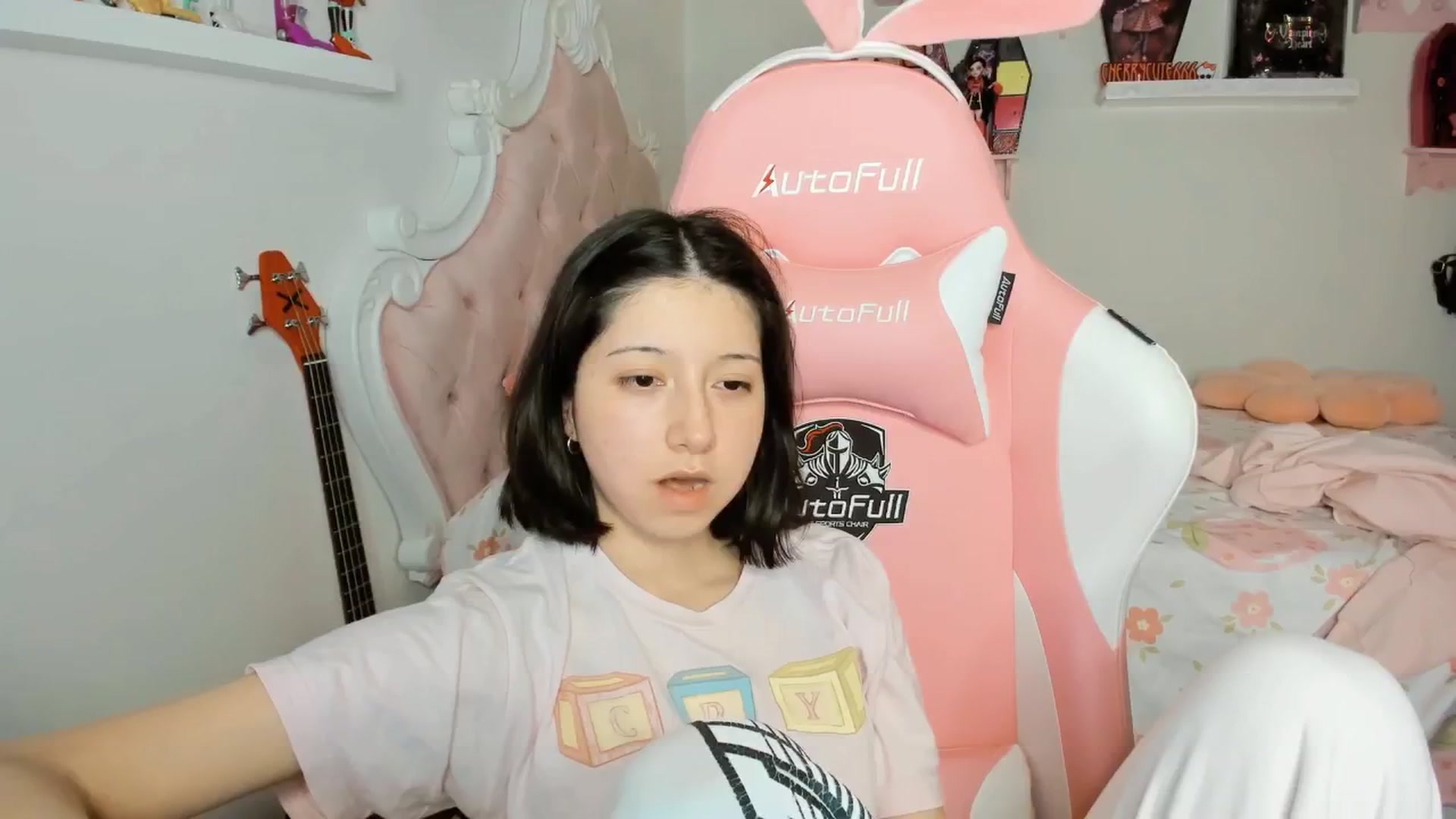 Gallery image thumbnail from Cherrycute666's myfreecams stream on, 01/30/2026, 04:09 image 11 of 20
