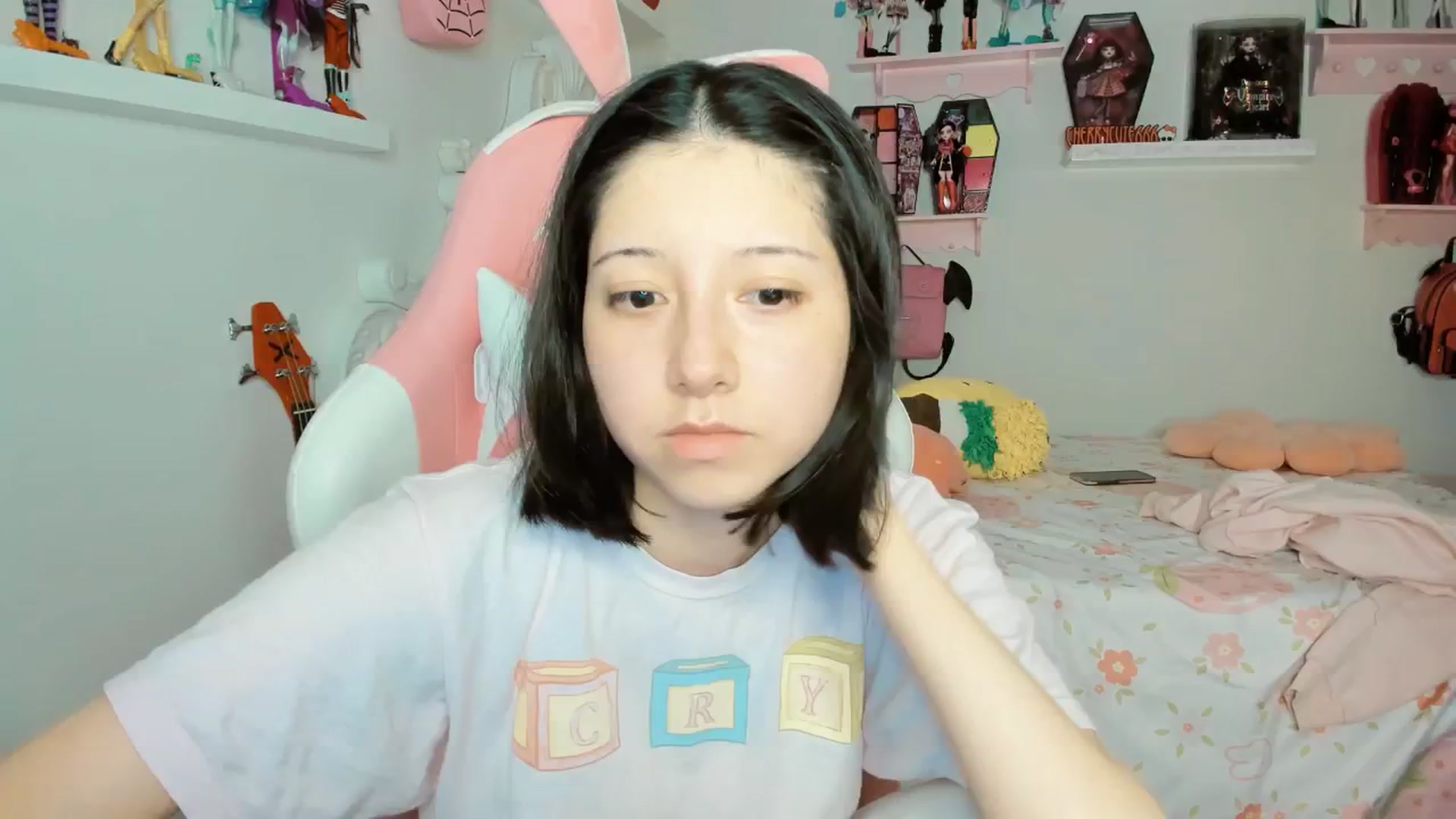 Gallery image thumbnail from Cherrycute666's myfreecams stream on, 01/30/2026, 04:09 image 15 of 20