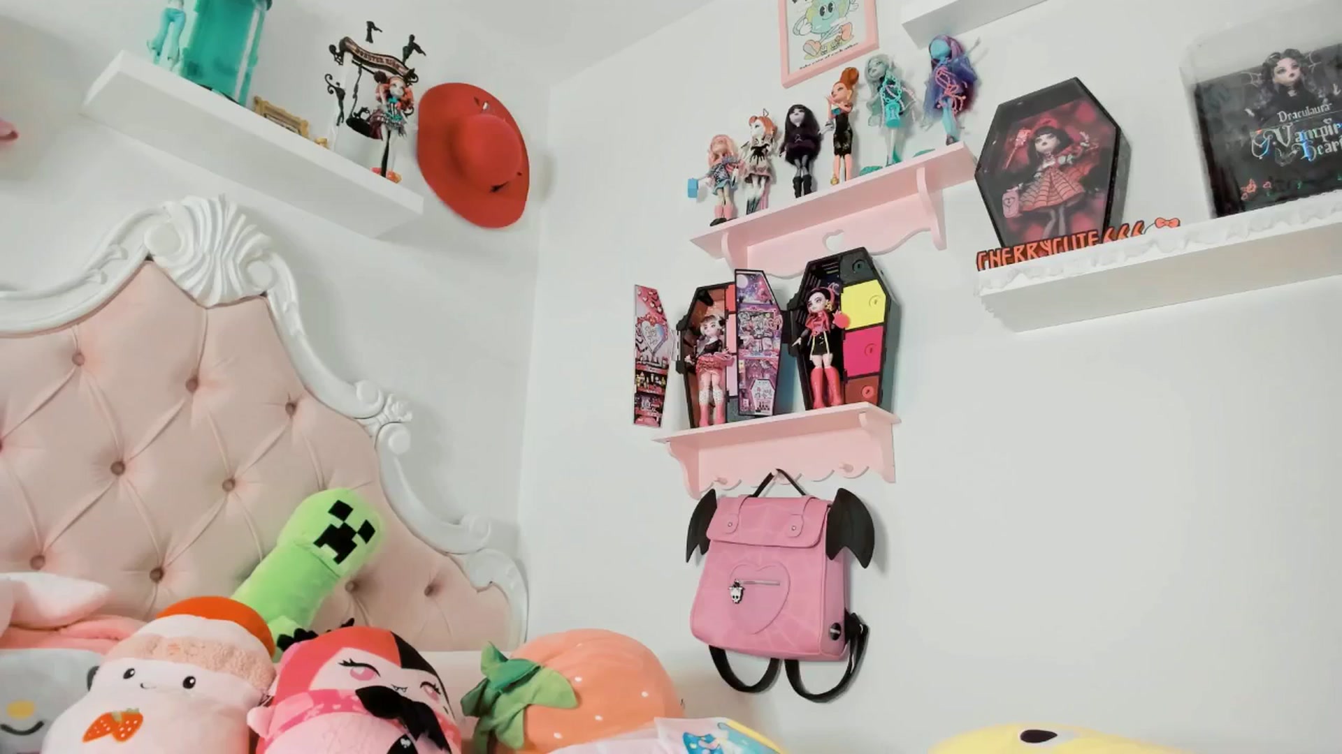 Gallery image thumbnail from Cherrycute666's myfreecams stream on, 01/30/2026, 04:24 image 18 of 20