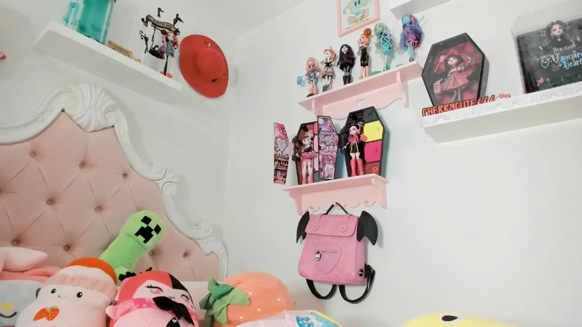 Gallery image thumbnail from Cherrycute666's myfreecams stream on, 01/30/2026, 04:24 image 16 of 20