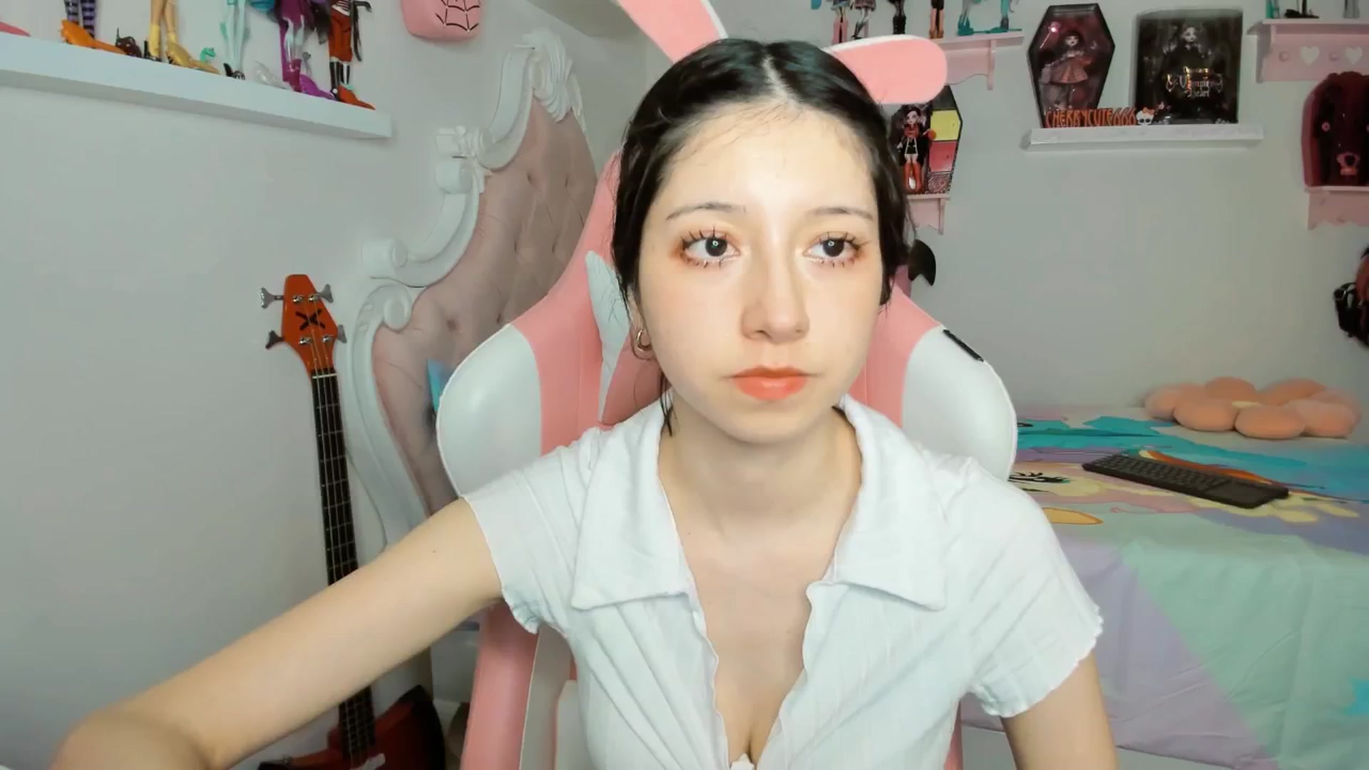 Gallery image thumbnail from Cherrycute666's myfreecams stream on, 02/13/2026, 05:08 image 1 of 20