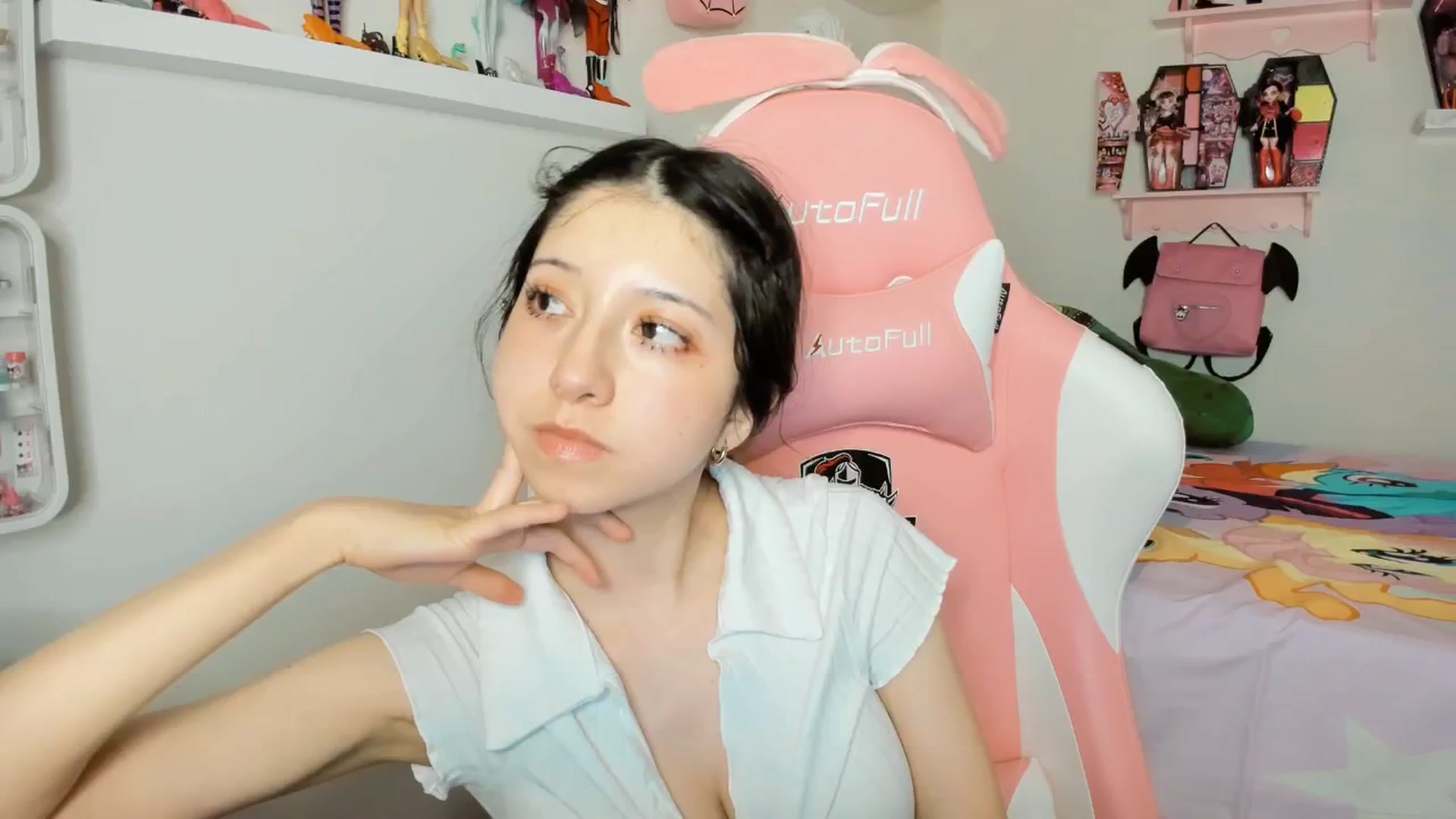Gallery image thumbnail from Cherrycute666's myfreecams stream on, 02/13/2026, 05:08 image 17 of 20