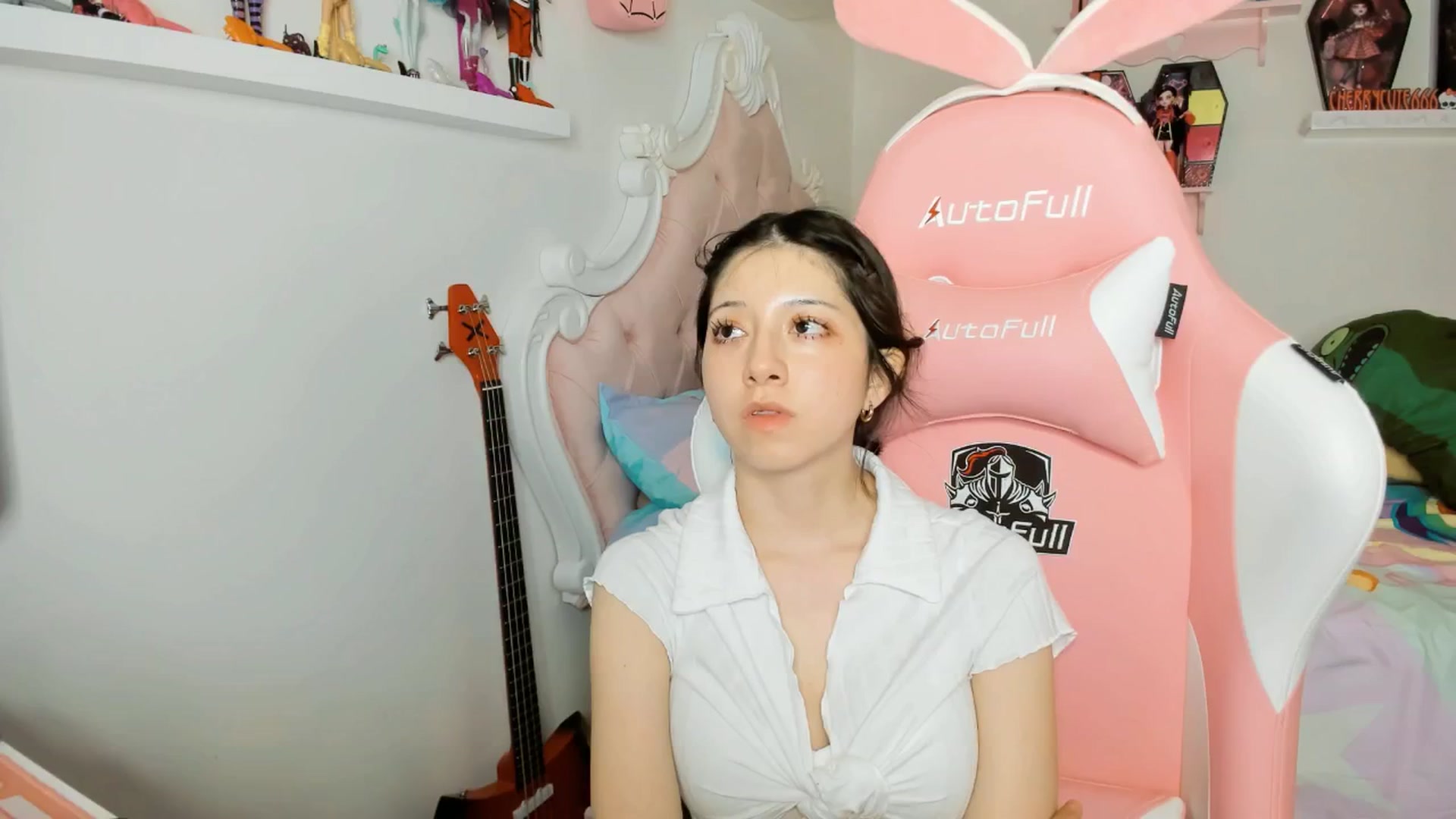 Gallery image thumbnail from Cherrycute666's myfreecams stream on, 02/13/2026, 08:29 image 7 of 20