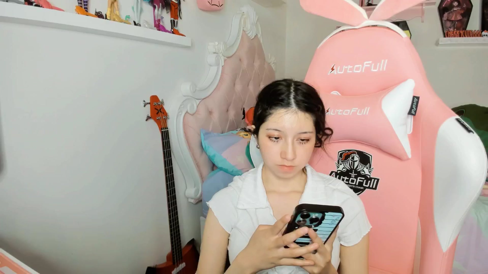 Gallery image thumbnail from Cherrycute666's myfreecams stream on, 02/13/2026, 08:29 image 8 of 20