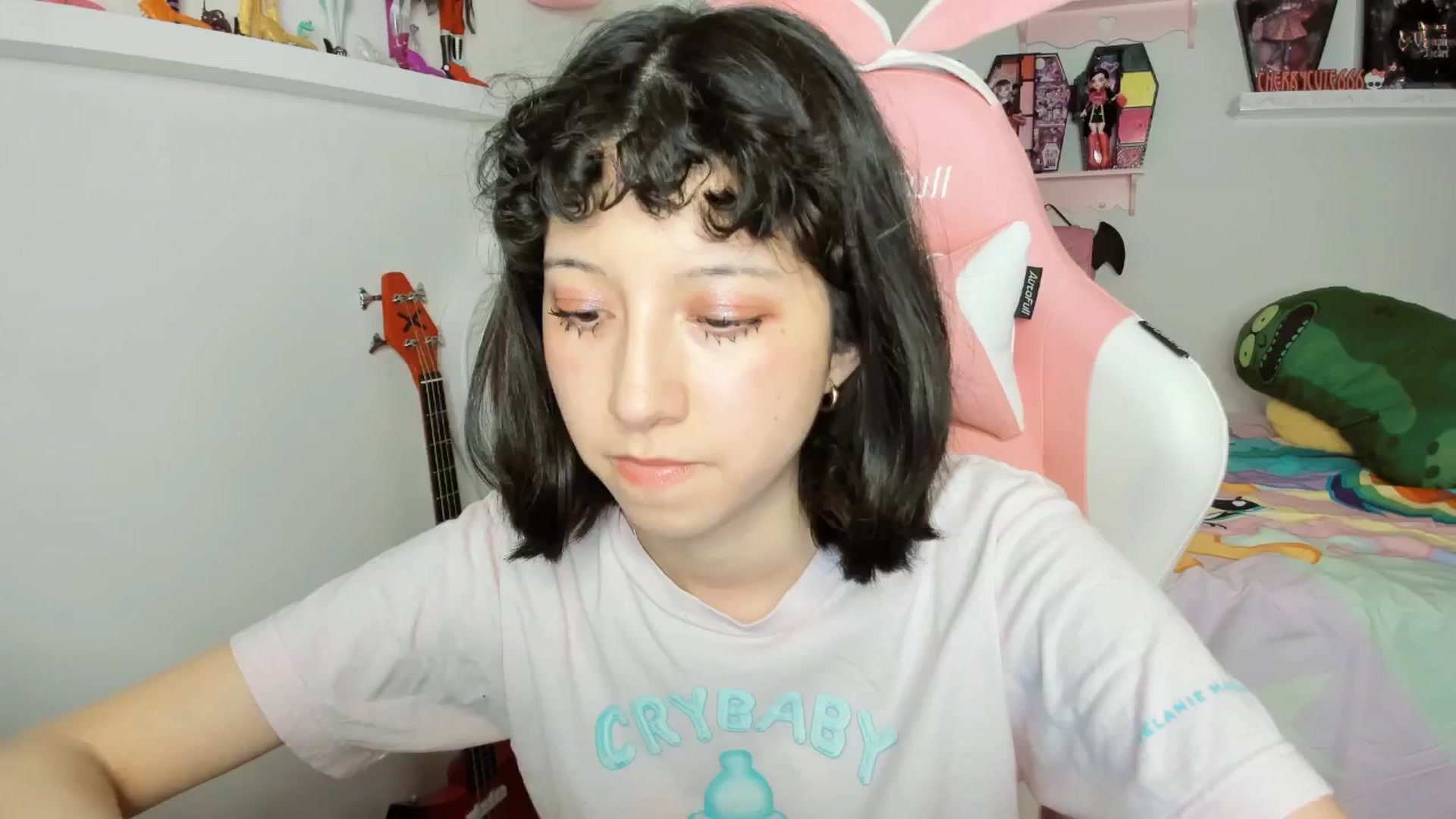 Gallery image thumbnail from Cherrycute666's myfreecams stream on, 02/14/2026, 04:00 image 6 of 20