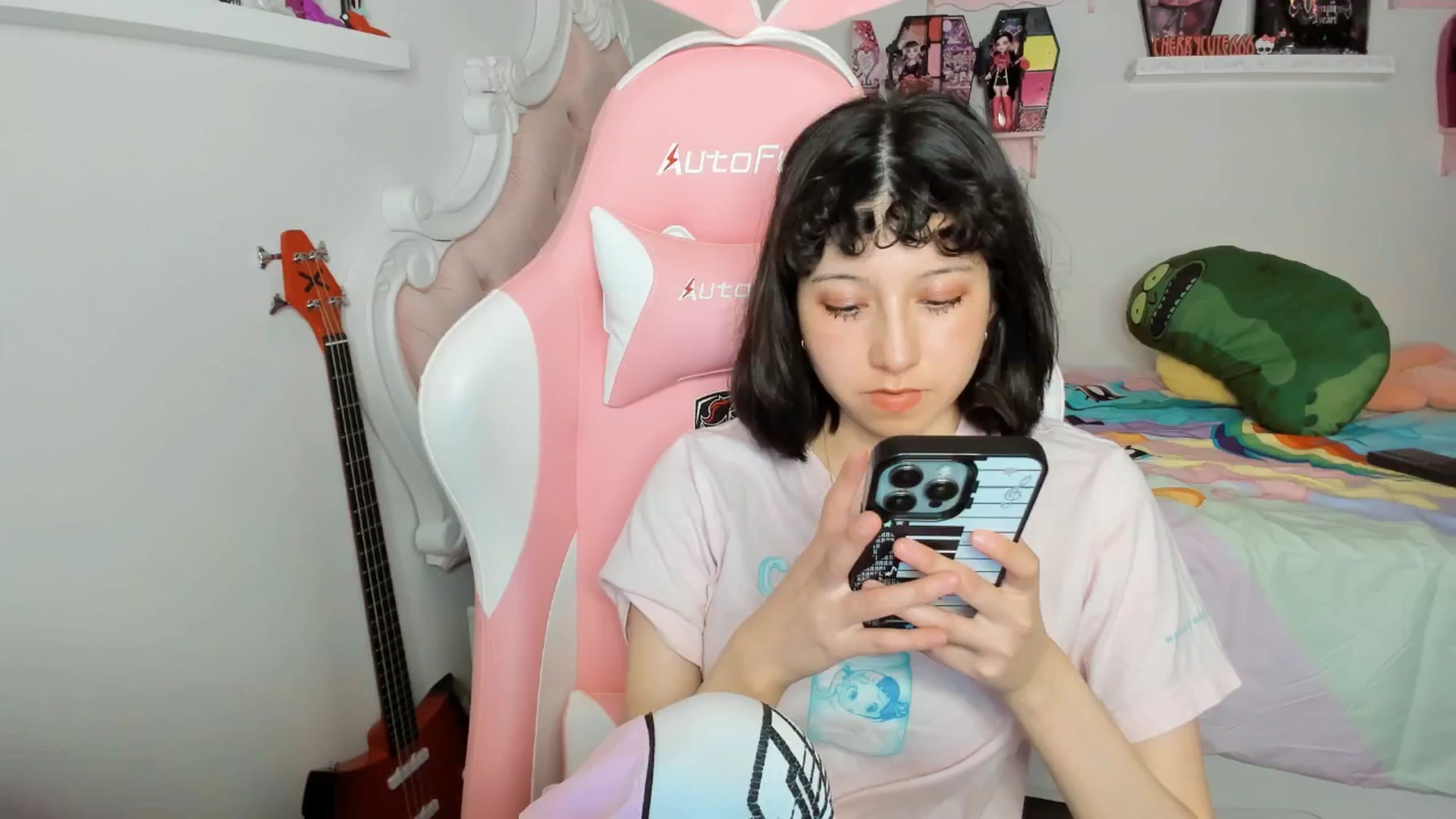 Gallery image thumbnail from Cherrycute666's myfreecams stream on, 02/14/2026, 04:00 image 2 of 20
