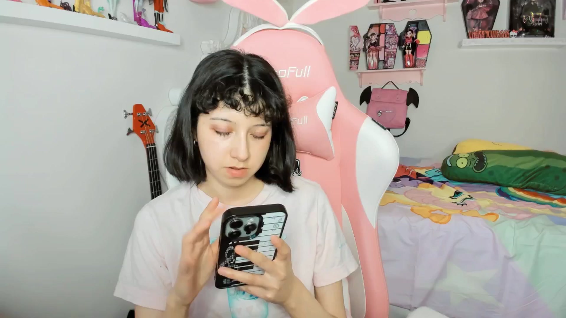Gallery image thumbnail from Cherrycute666's myfreecams stream on, 02/14/2026, 06:59 image 6 of 20