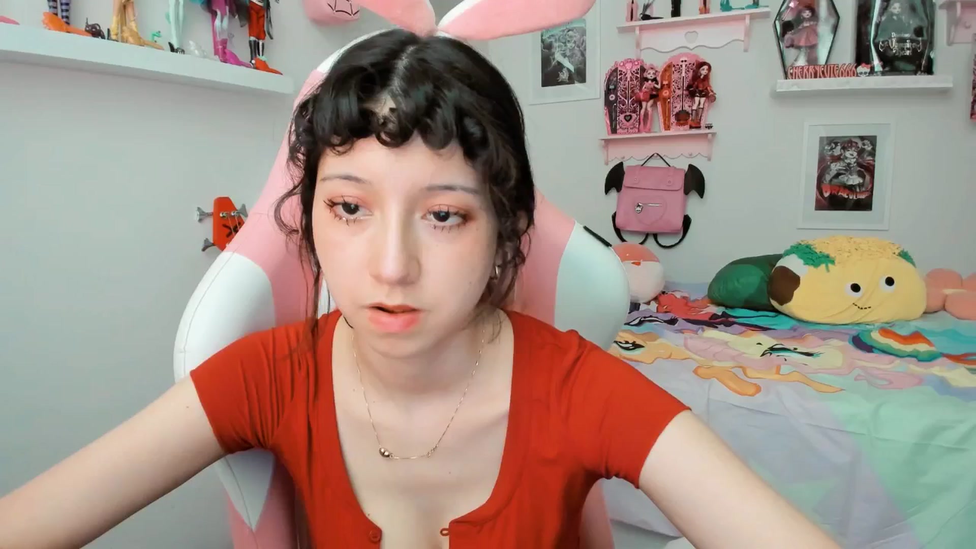 Gallery image thumbnail from Cherrycute666's myfreecams stream on, 02/15/2026, 24:02 image 4 of 20