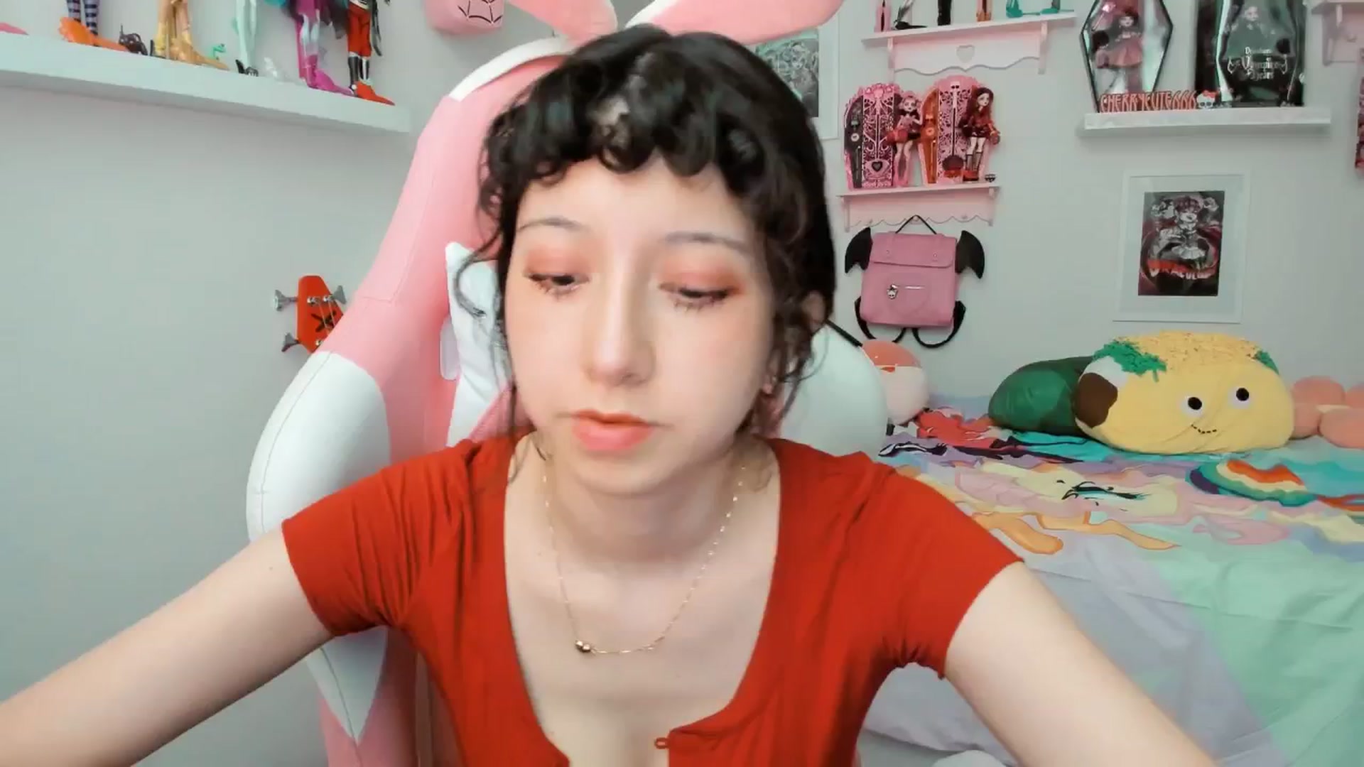 Gallery image thumbnail from Cherrycute666's myfreecams stream on, 02/15/2026, 24:02 image 3 of 20