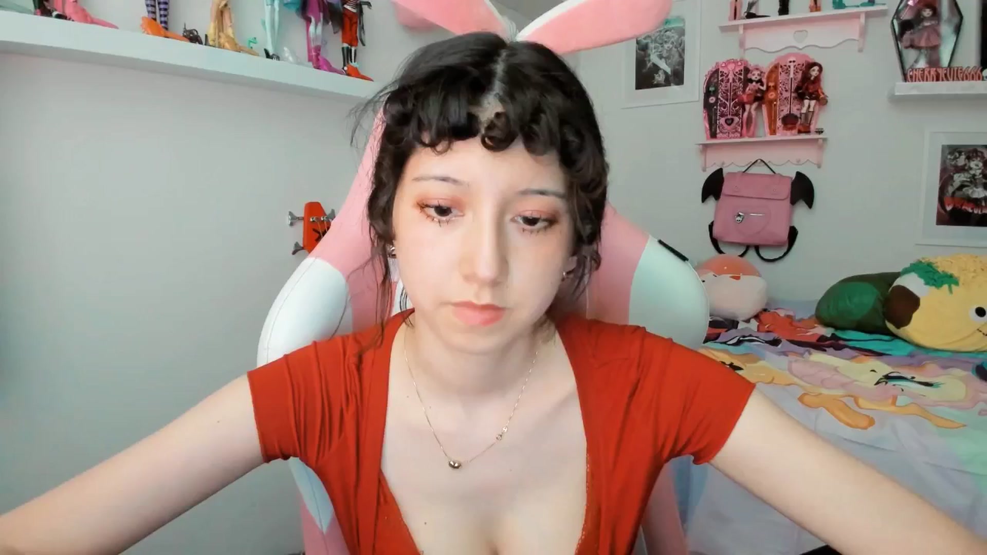Gallery image thumbnail from Cherrycute666's myfreecams stream on, 02/15/2026, 24:02 image 17 of 20