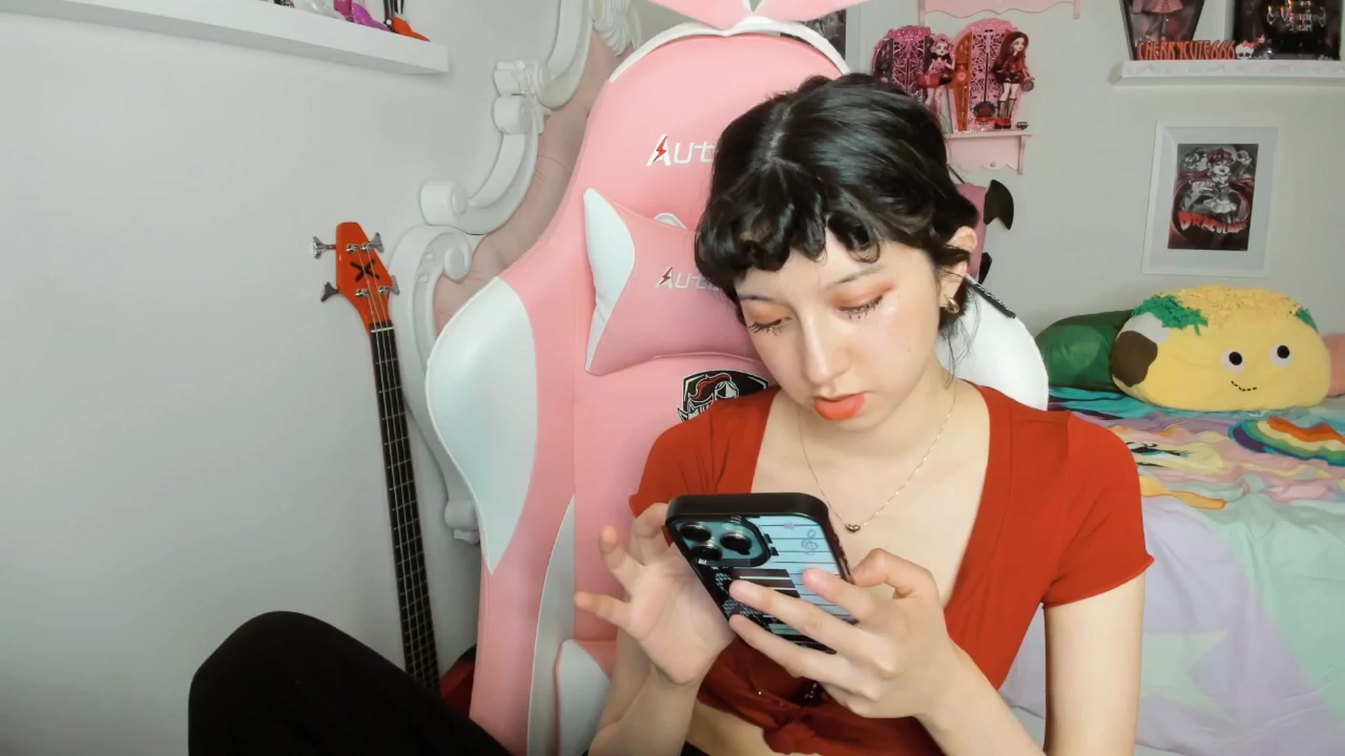 Gallery image thumbnail from Cherrycute666's myfreecams stream on, 02/15/2026, 02:58 image 18 of 20