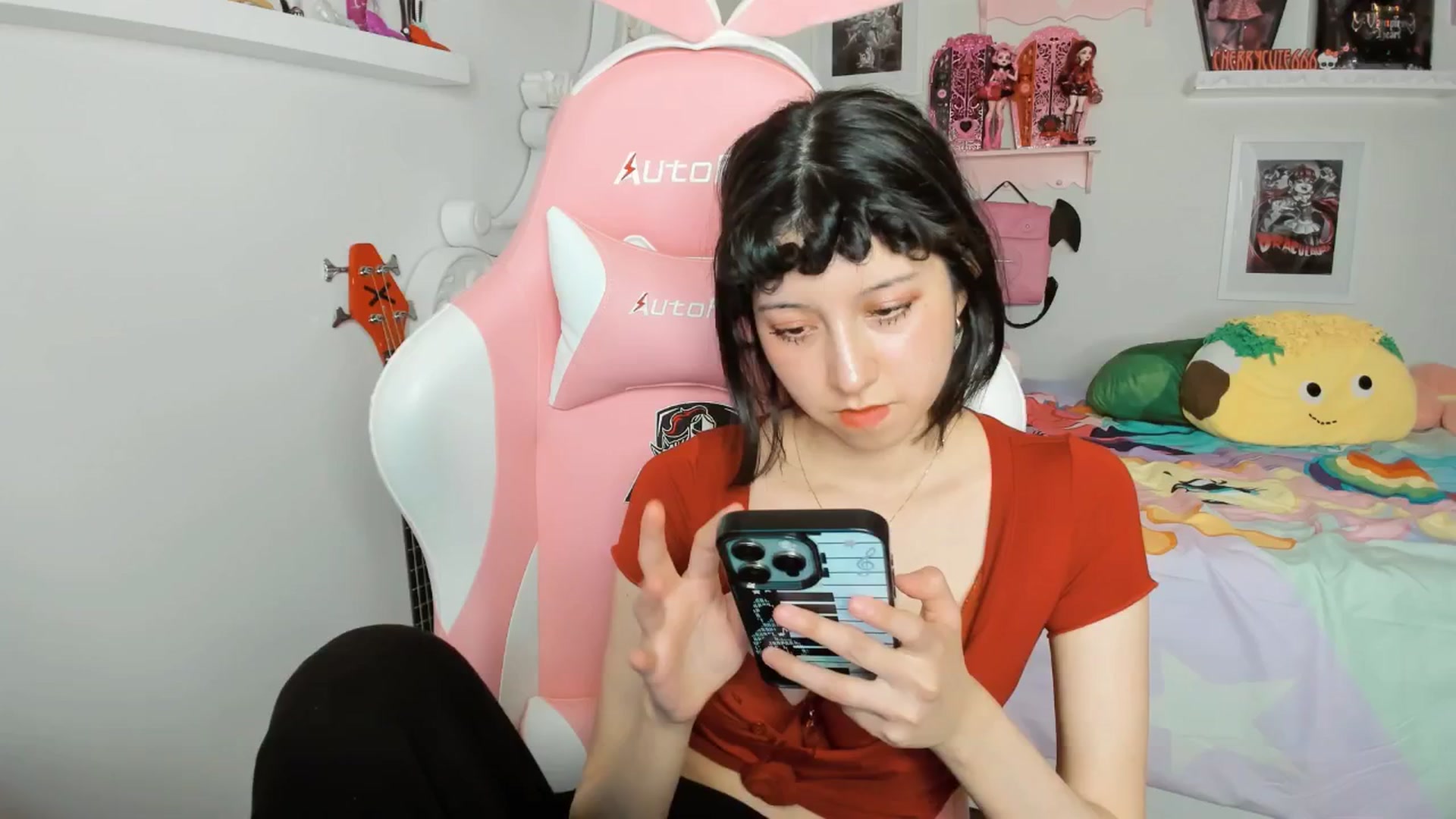 Gallery image thumbnail from Cherrycute666's myfreecams stream on, 02/15/2026, 02:58 image 5 of 20