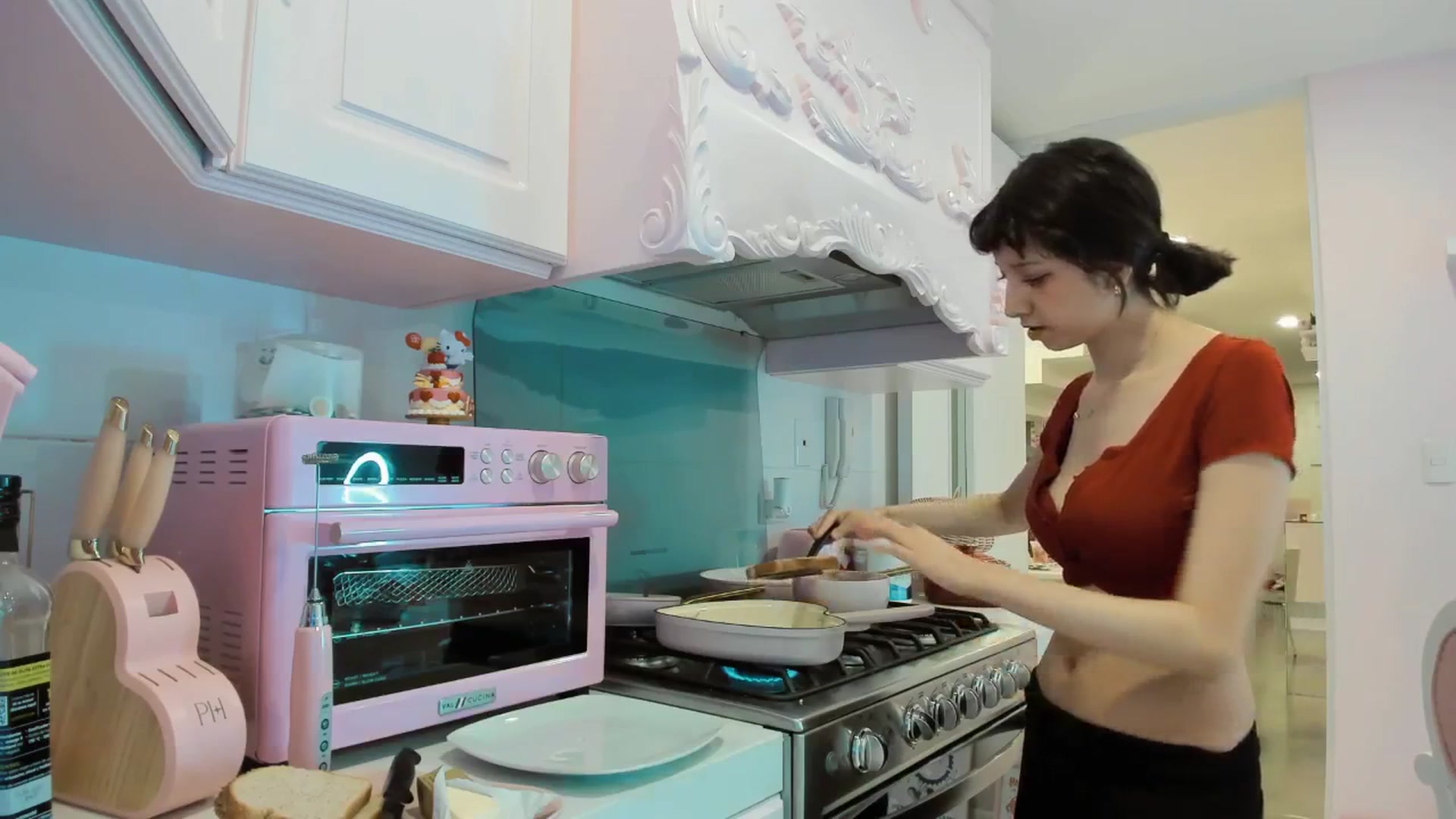 Gallery image thumbnail from Cherrycute666's myfreecams stream on, 02/15/2026, 06:44 image 7 of 20