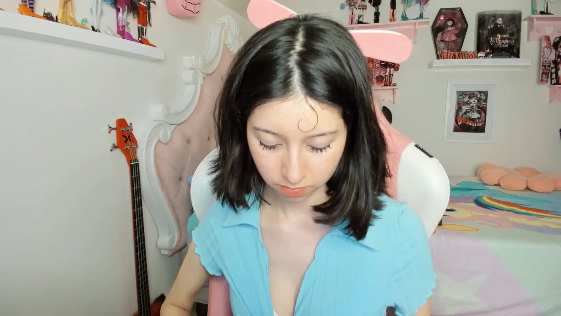 Gallery image thumbnail from Cherrycute666's myfreecams stream on, 02/19/2026, 02:39 image 12 of 20