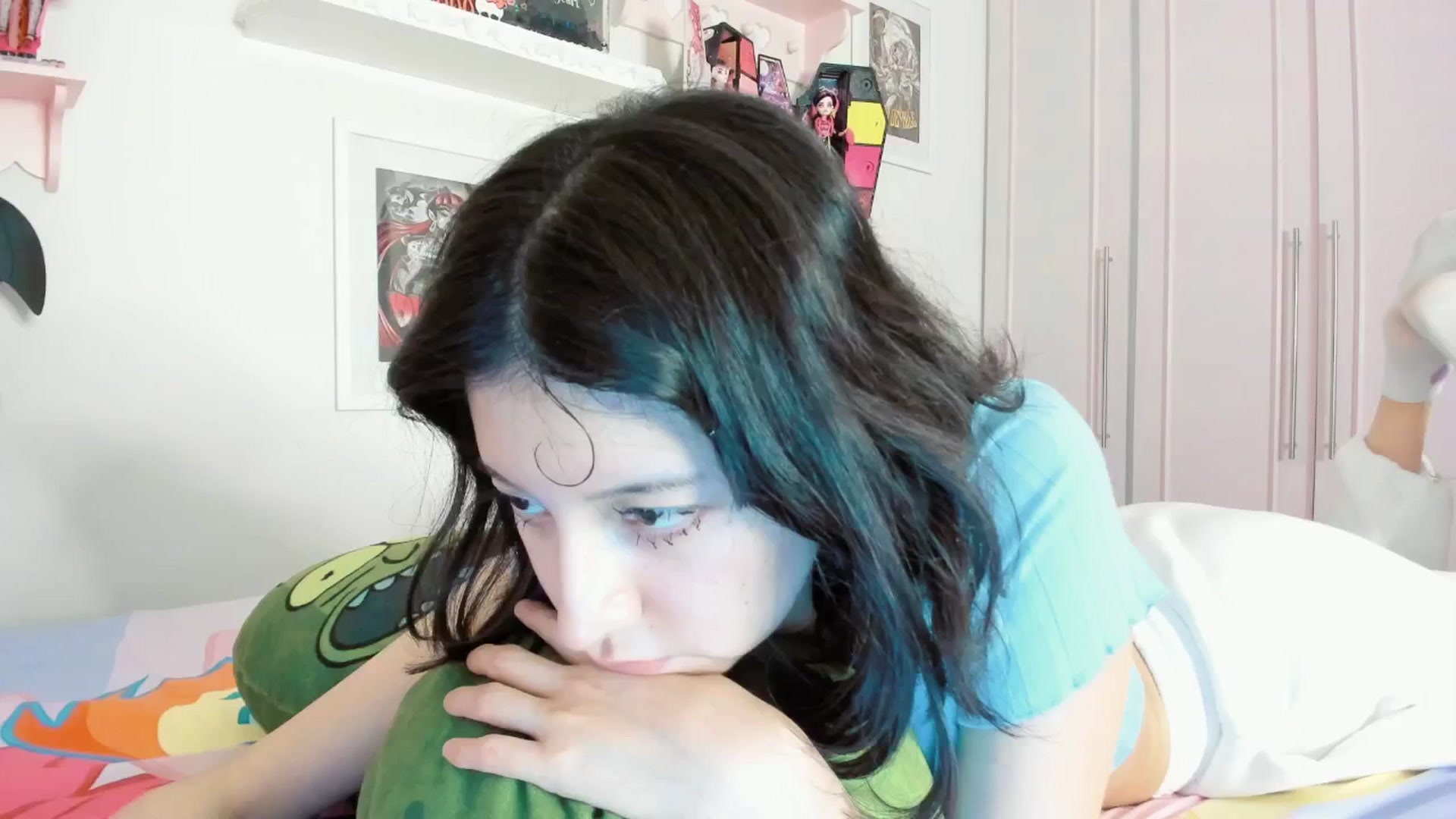 Gallery image thumbnail from Cherrycute666's myfreecams stream on, 02/19/2026, 07:03 image 3 of 20