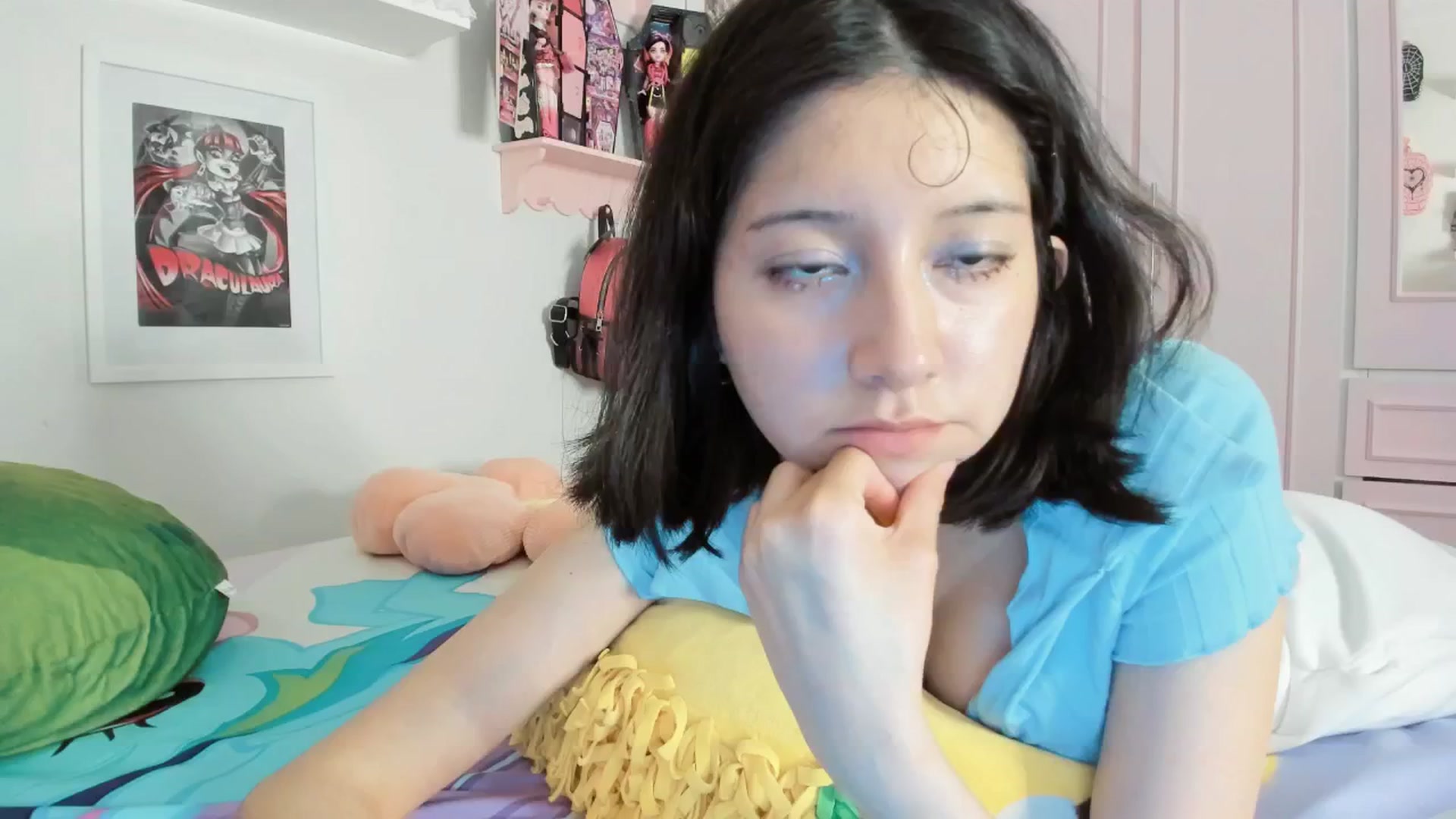 Gallery image thumbnail from Cherrycute666's myfreecams stream on, 02/19/2026, 07:03 image 17 of 20