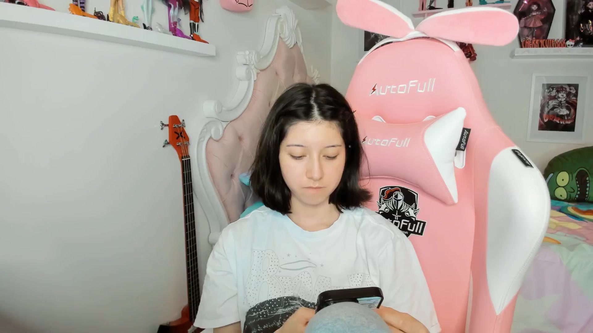 Gallery image thumbnail from Cherrycute666's myfreecams stream on, 02/20/2026, 02:57 image 18 of 20